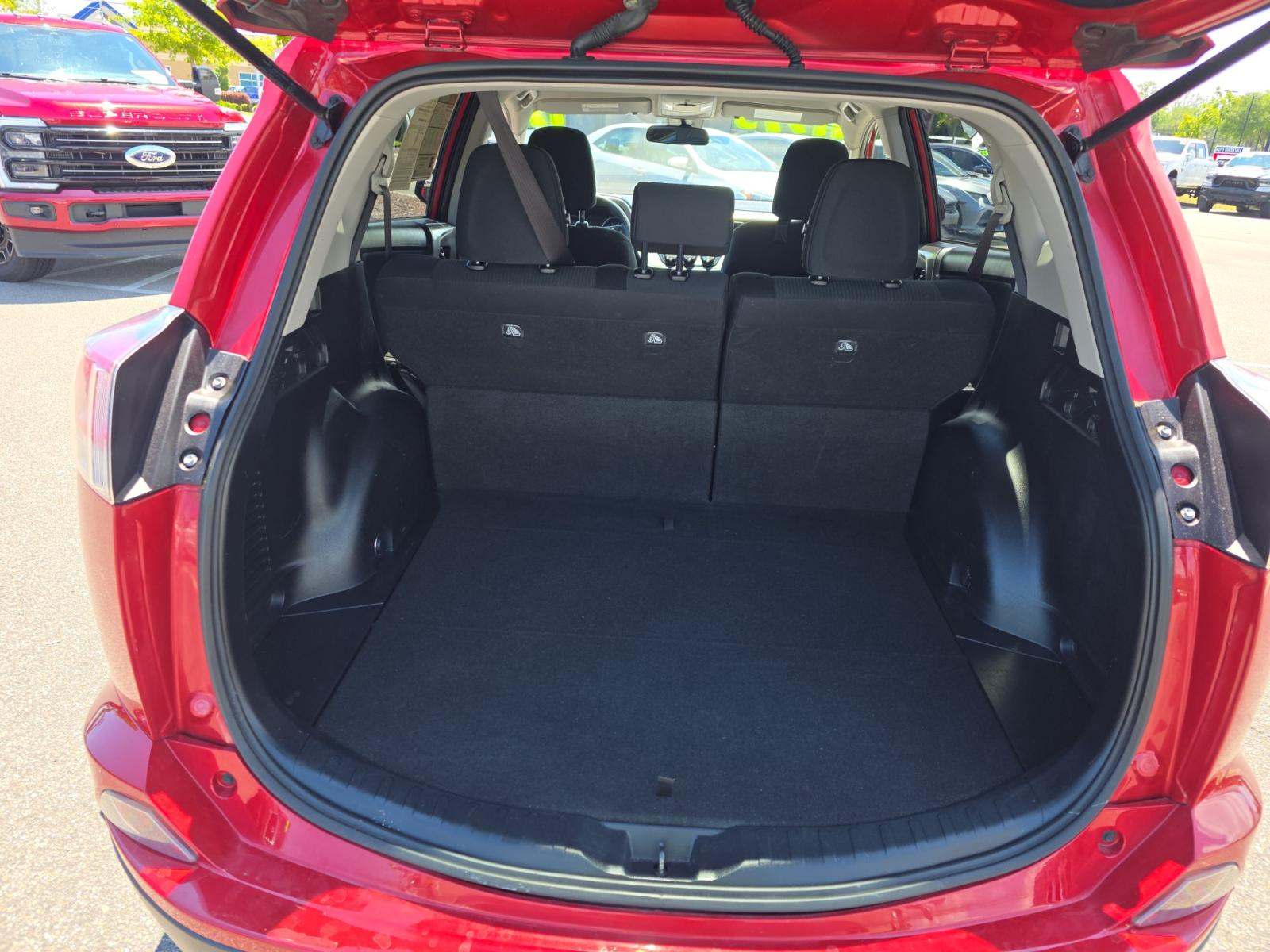 TOYOTA RAV4 - 10