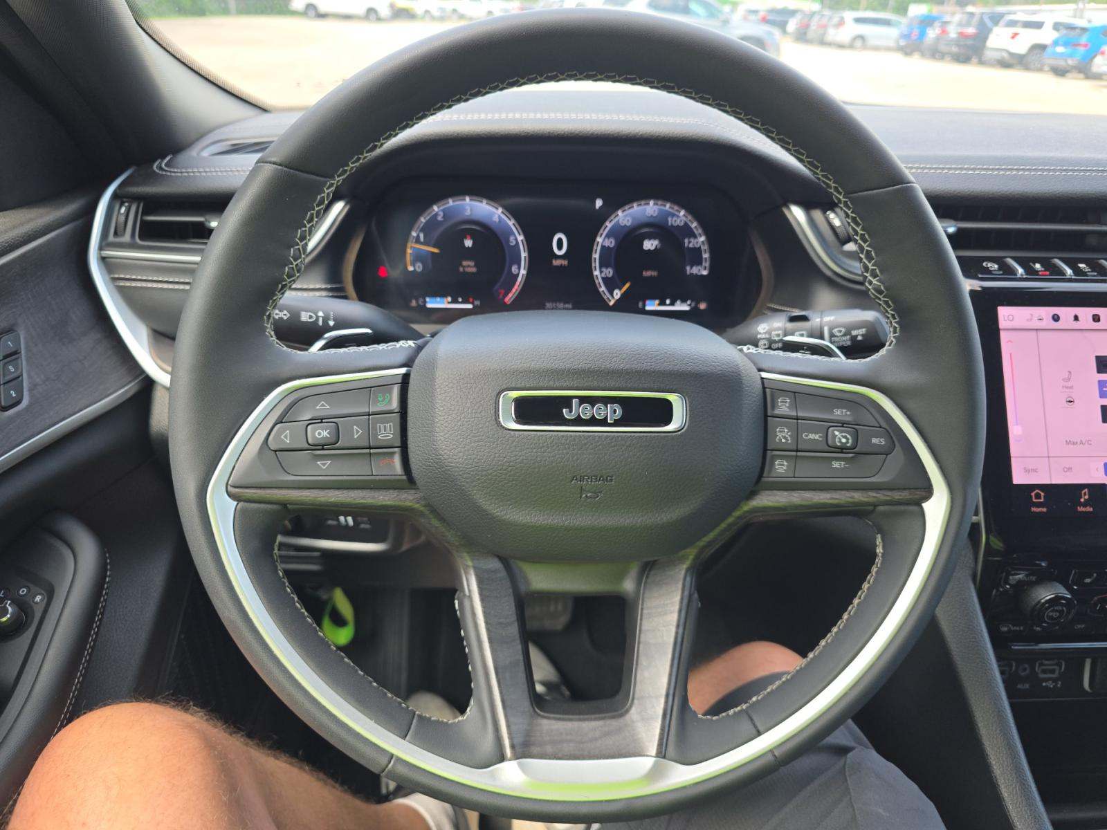 2025 Jeep Grand Cherokee Limited AWD