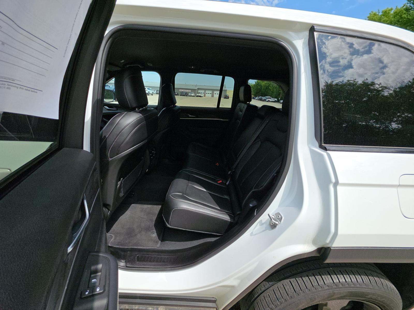 2025 Jeep Grand Cherokee Limited AWD