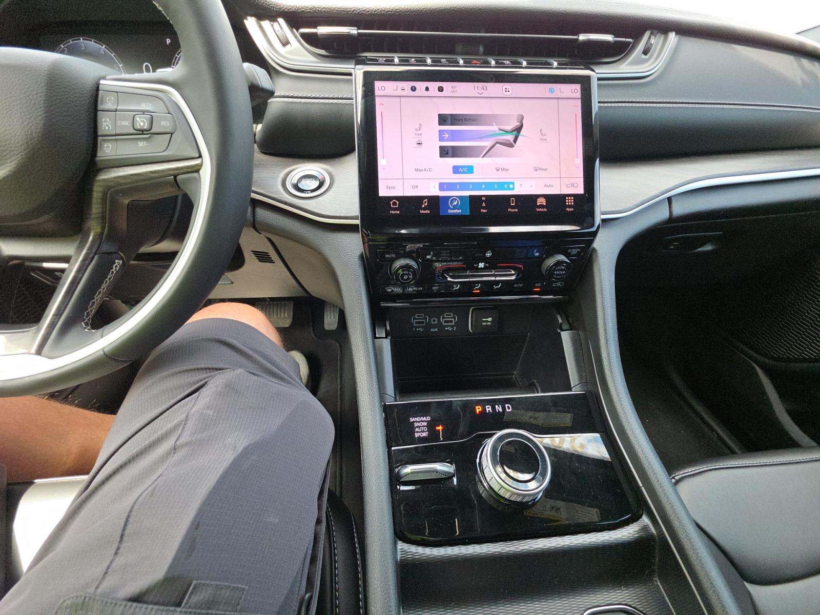 2025 Jeep Grand Cherokee Limited AWD