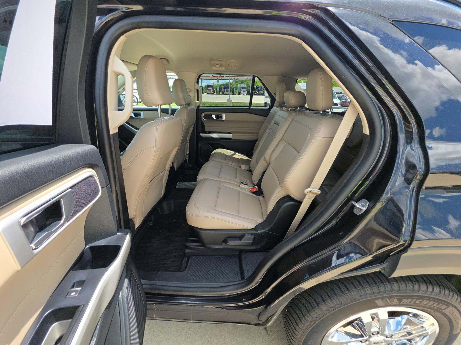 2021 Ford Explorer XLT AWD