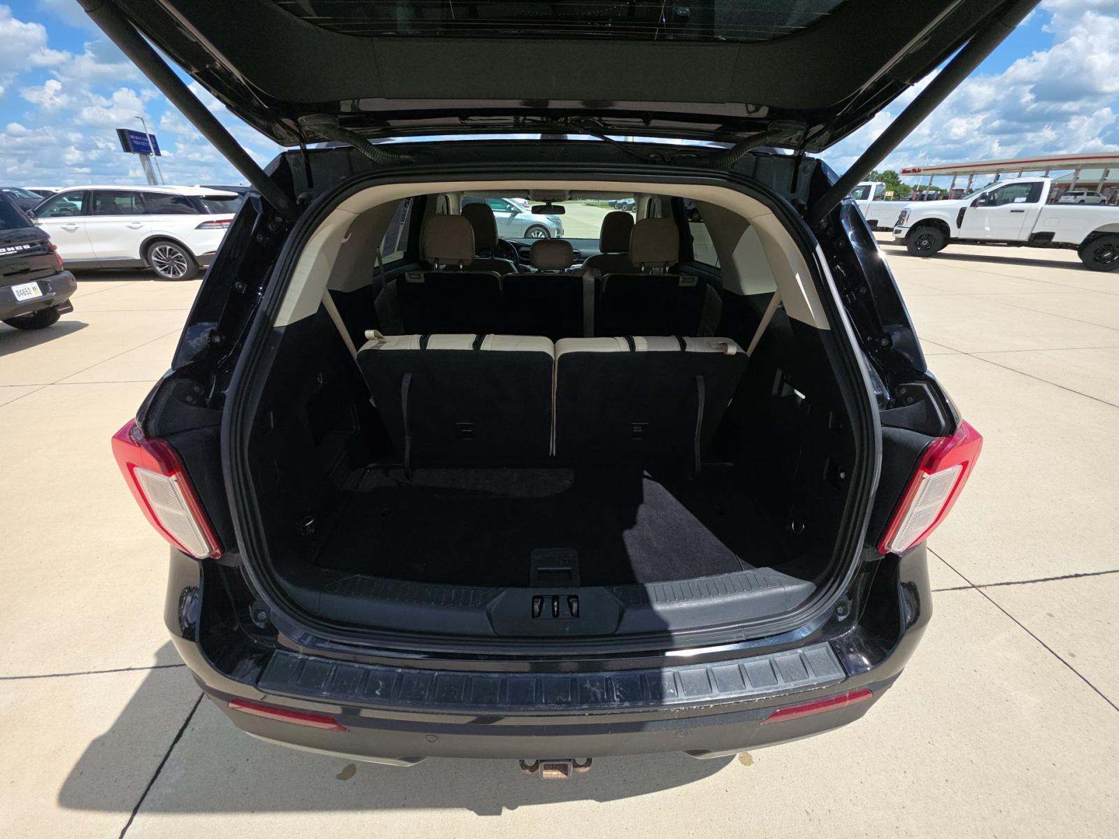 2021 Ford Explorer XLT AWD