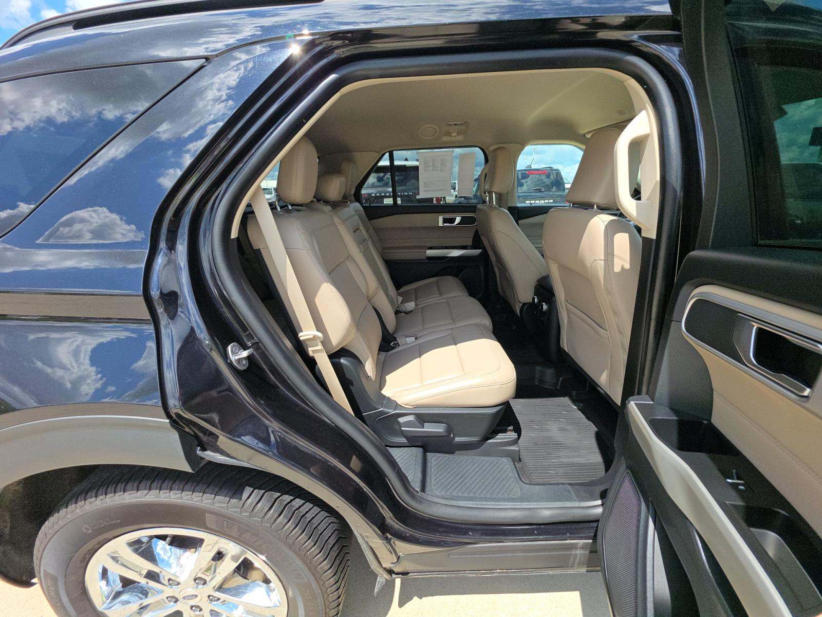2021 Ford Explorer XLT AWD