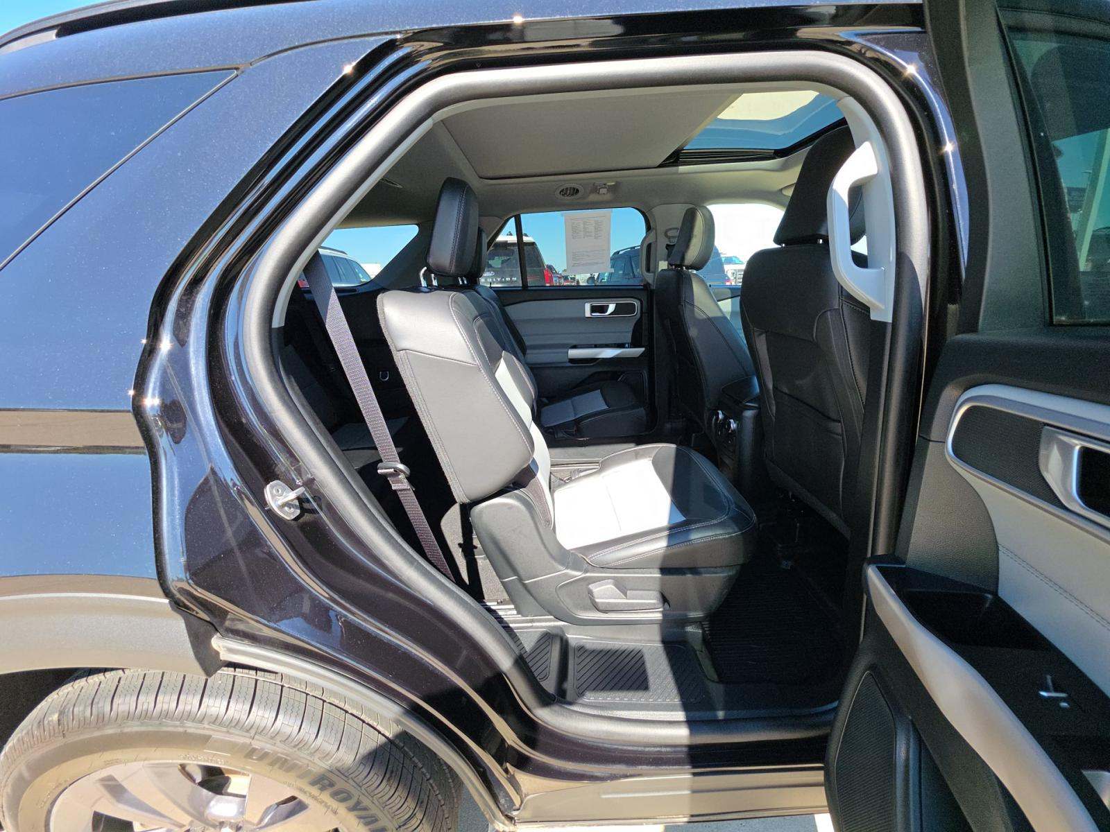 2023 Ford Explorer XLT AWD