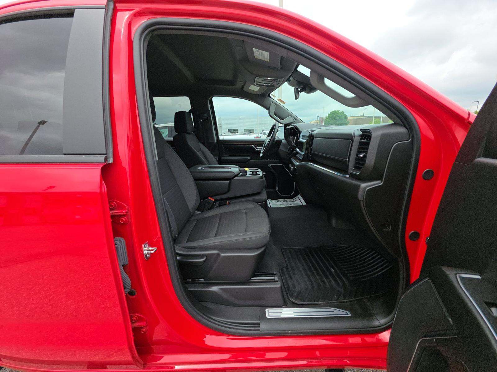 2024 Chevrolet Silverado 1500 LT AWD