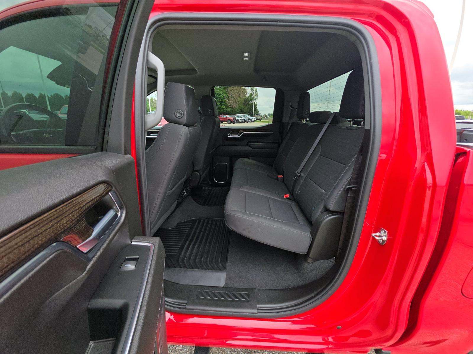 2024 Chevrolet Silverado 1500 LT AWD