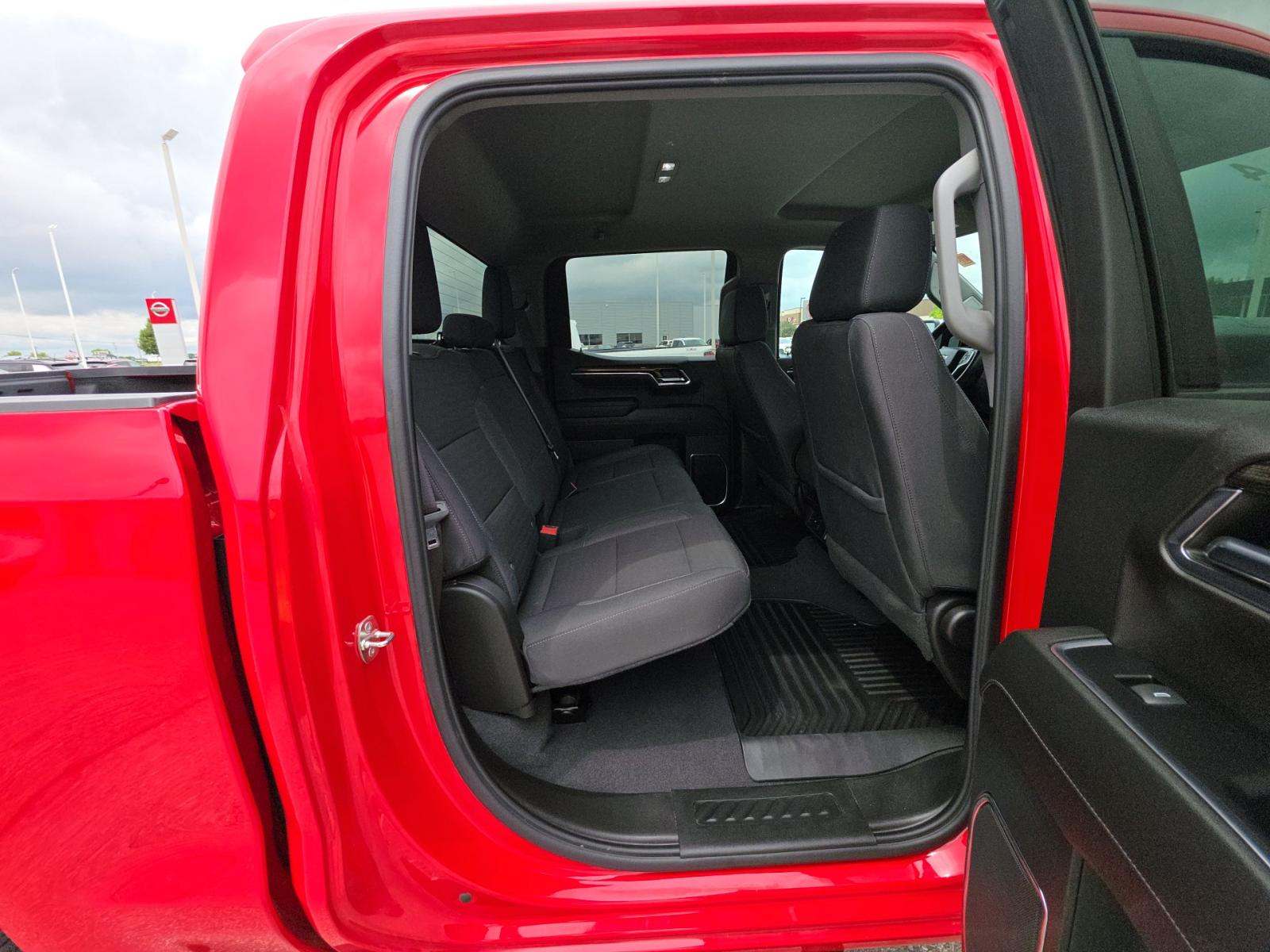 2024 Chevrolet Silverado 1500 LT AWD
