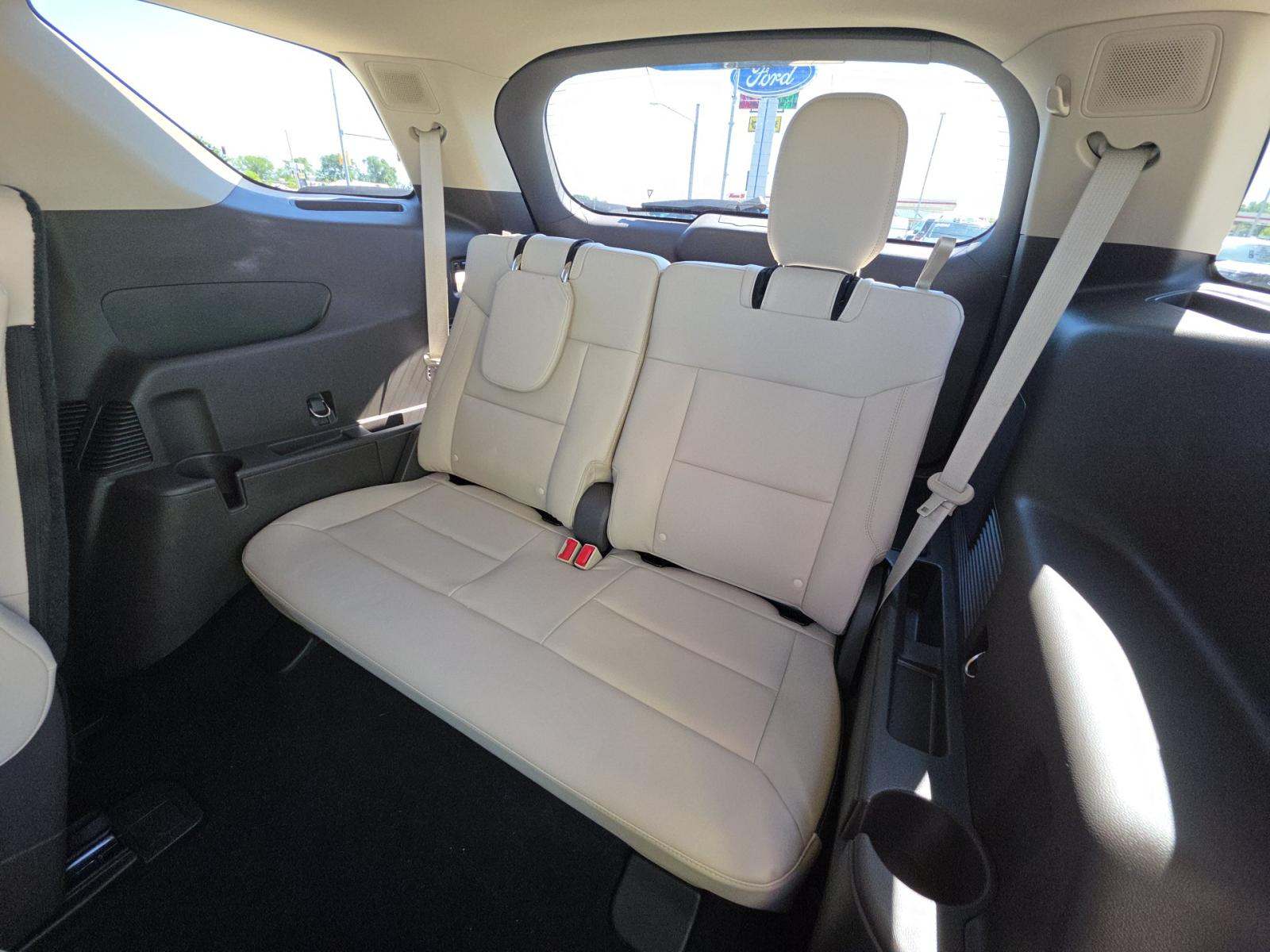 2023 Ford Explorer Platinum AWD