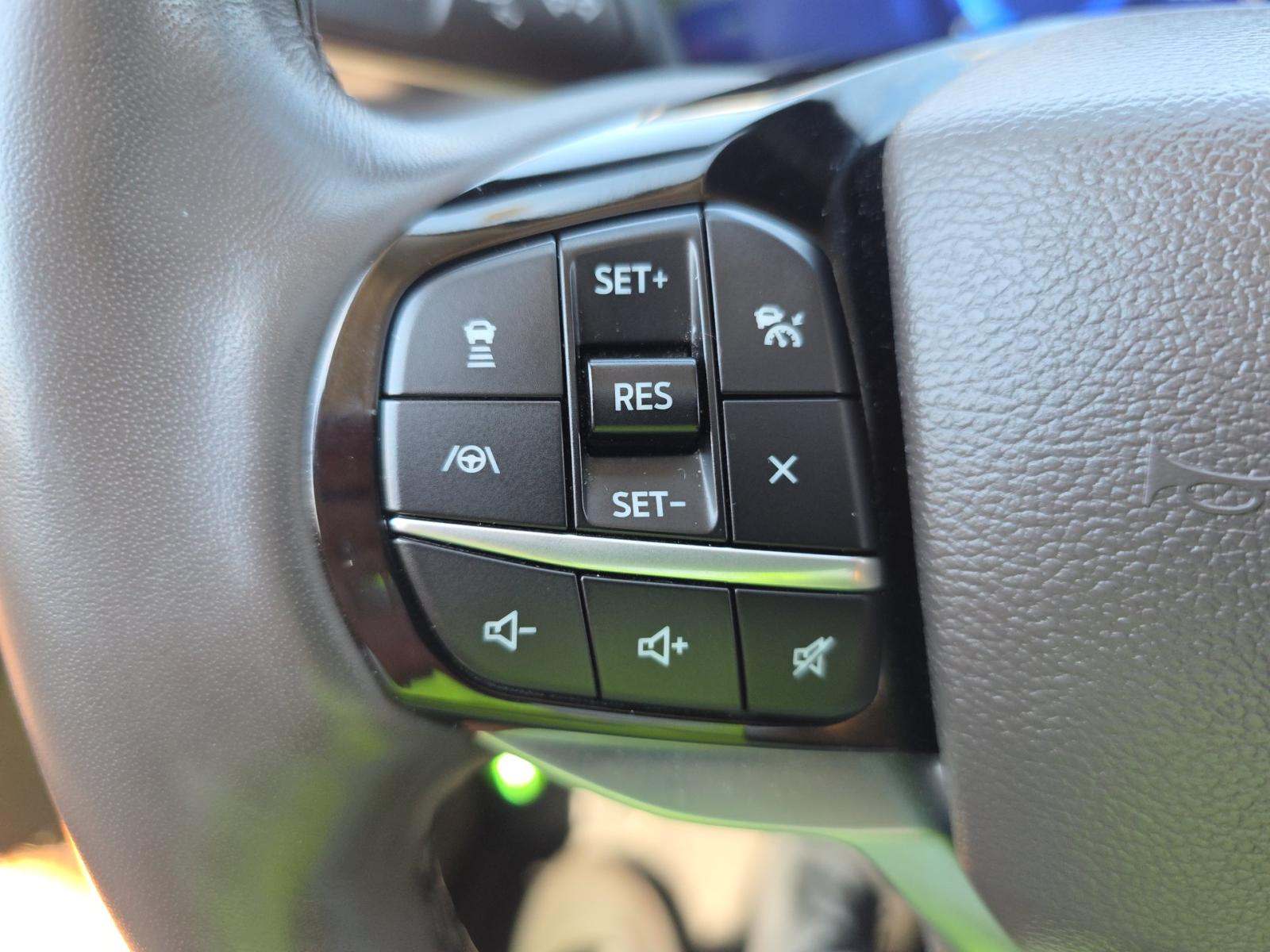 2023 Ford Explorer Platinum AWD