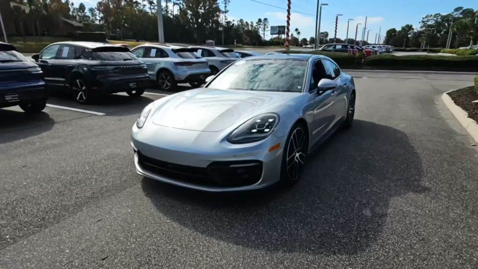 2023 Porsche Panamera 4 Hatchback