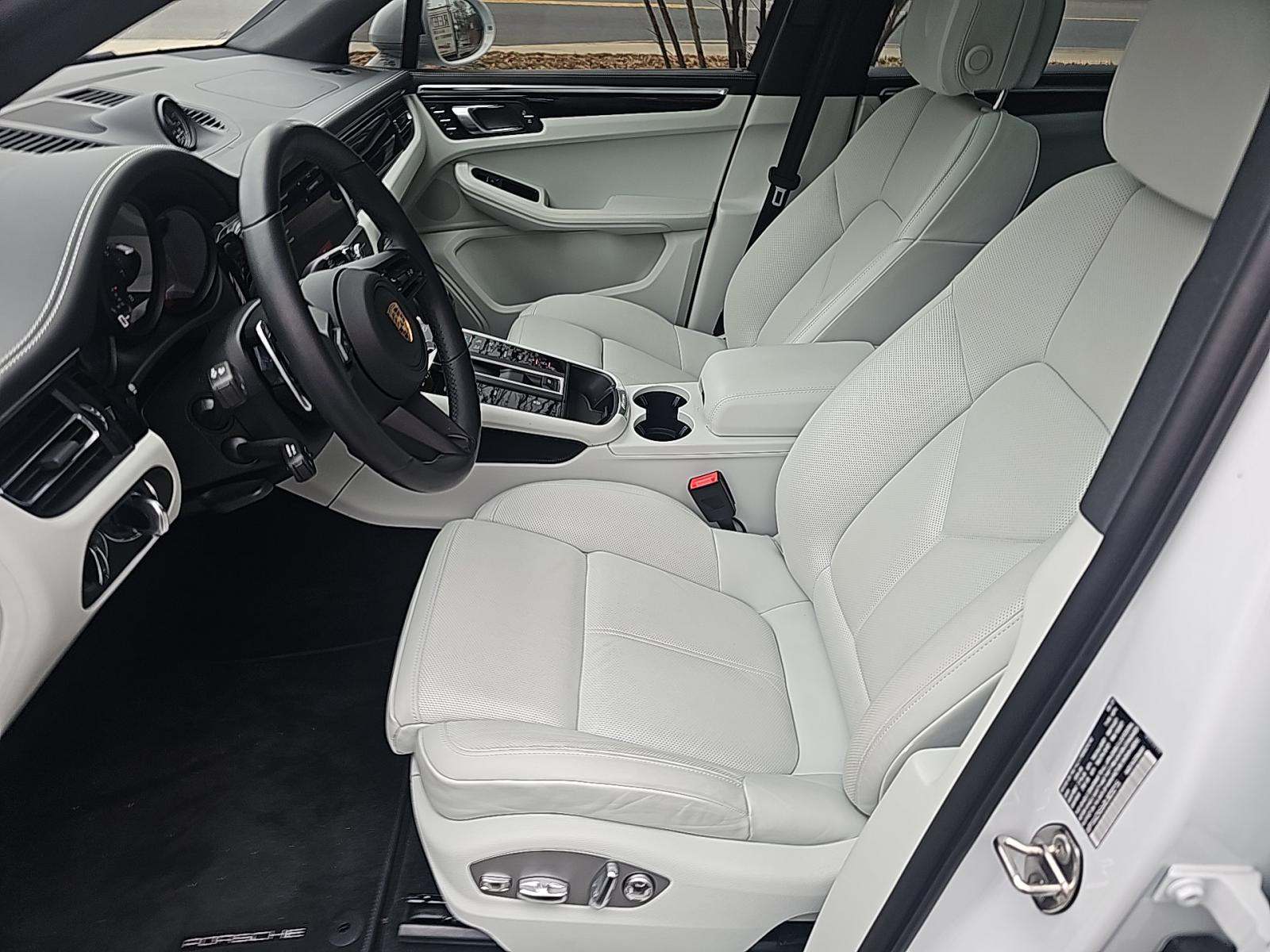 2024 Porsche Macan Base AWD