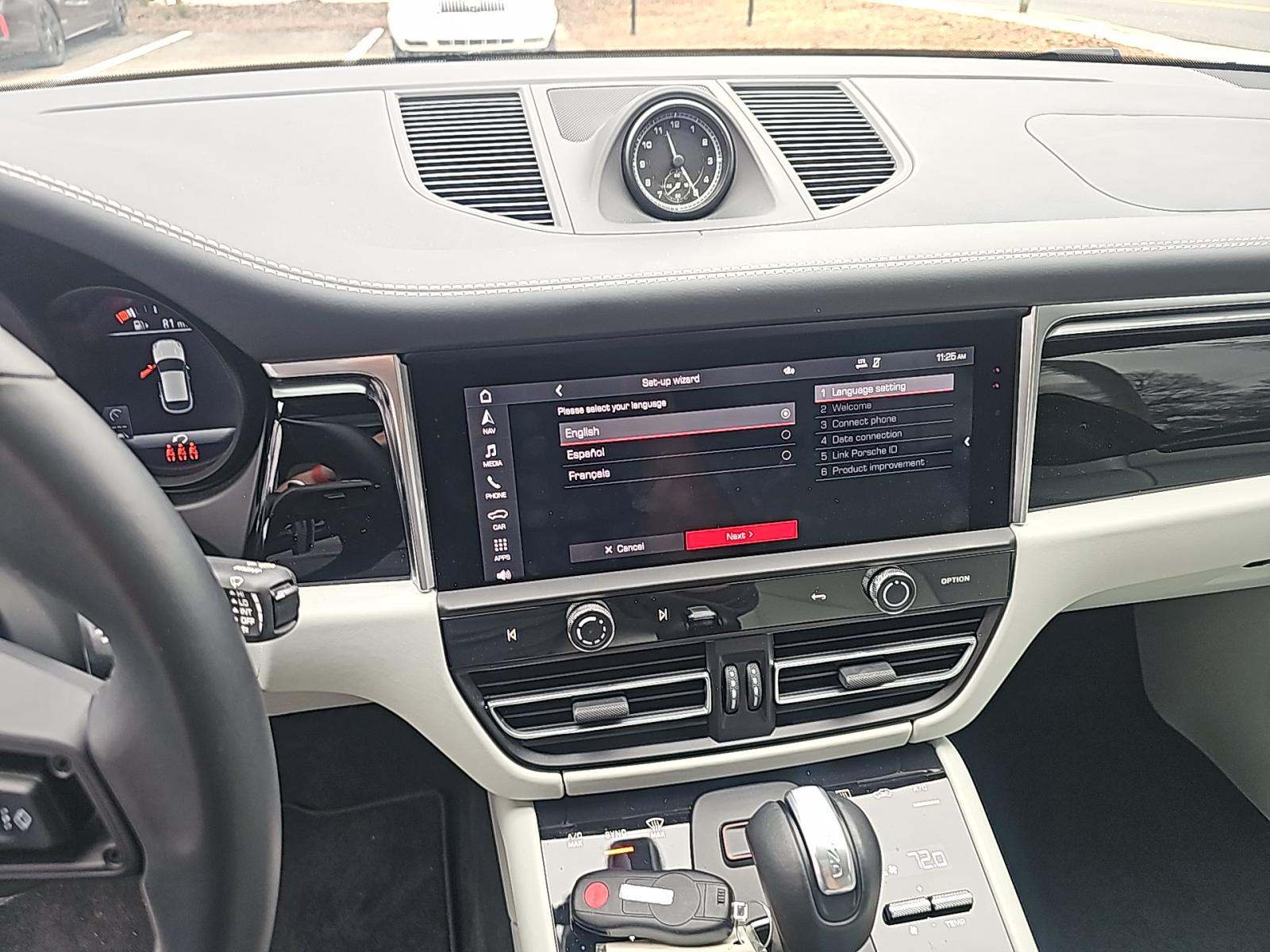 2024 Porsche Macan Base AWD