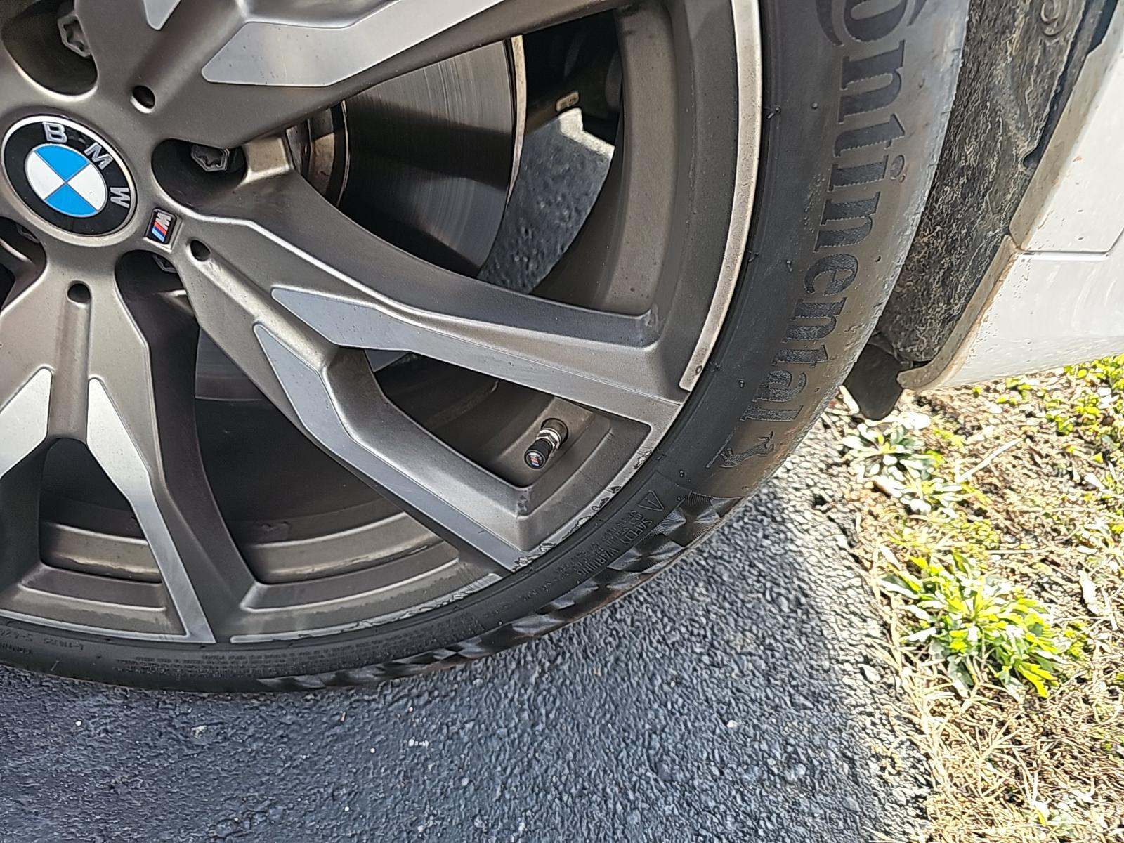 2022 BMW X7 M50i AWD