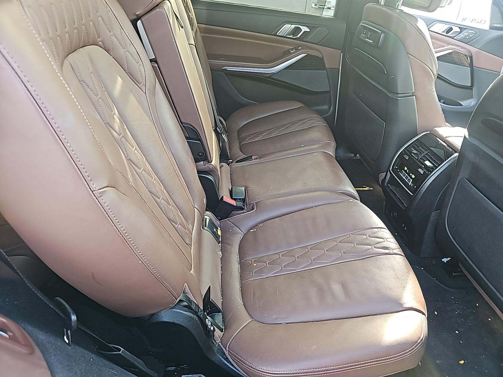 2022 BMW X7 M50i AWD