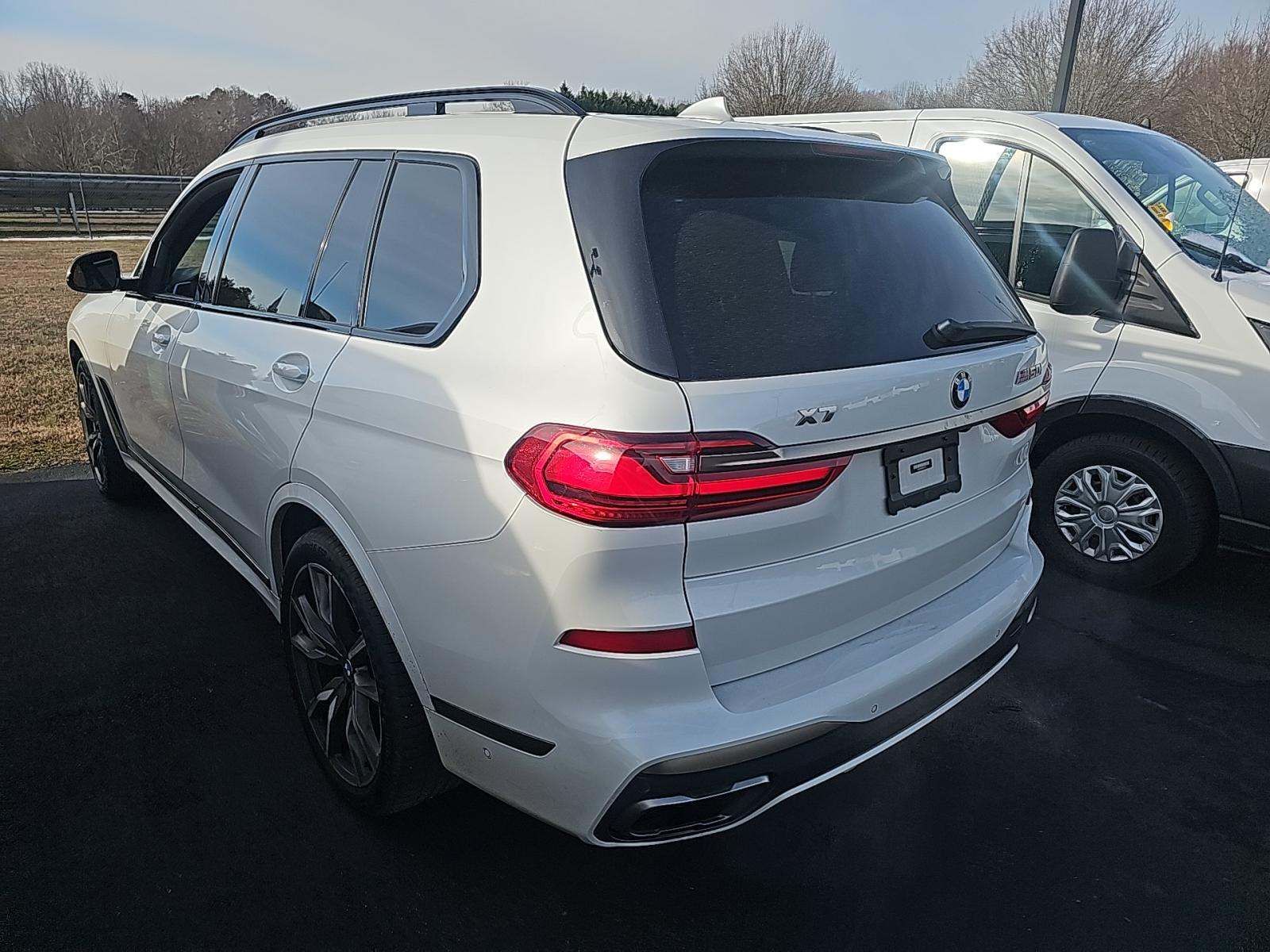 2022 BMW X7 M50i AWD