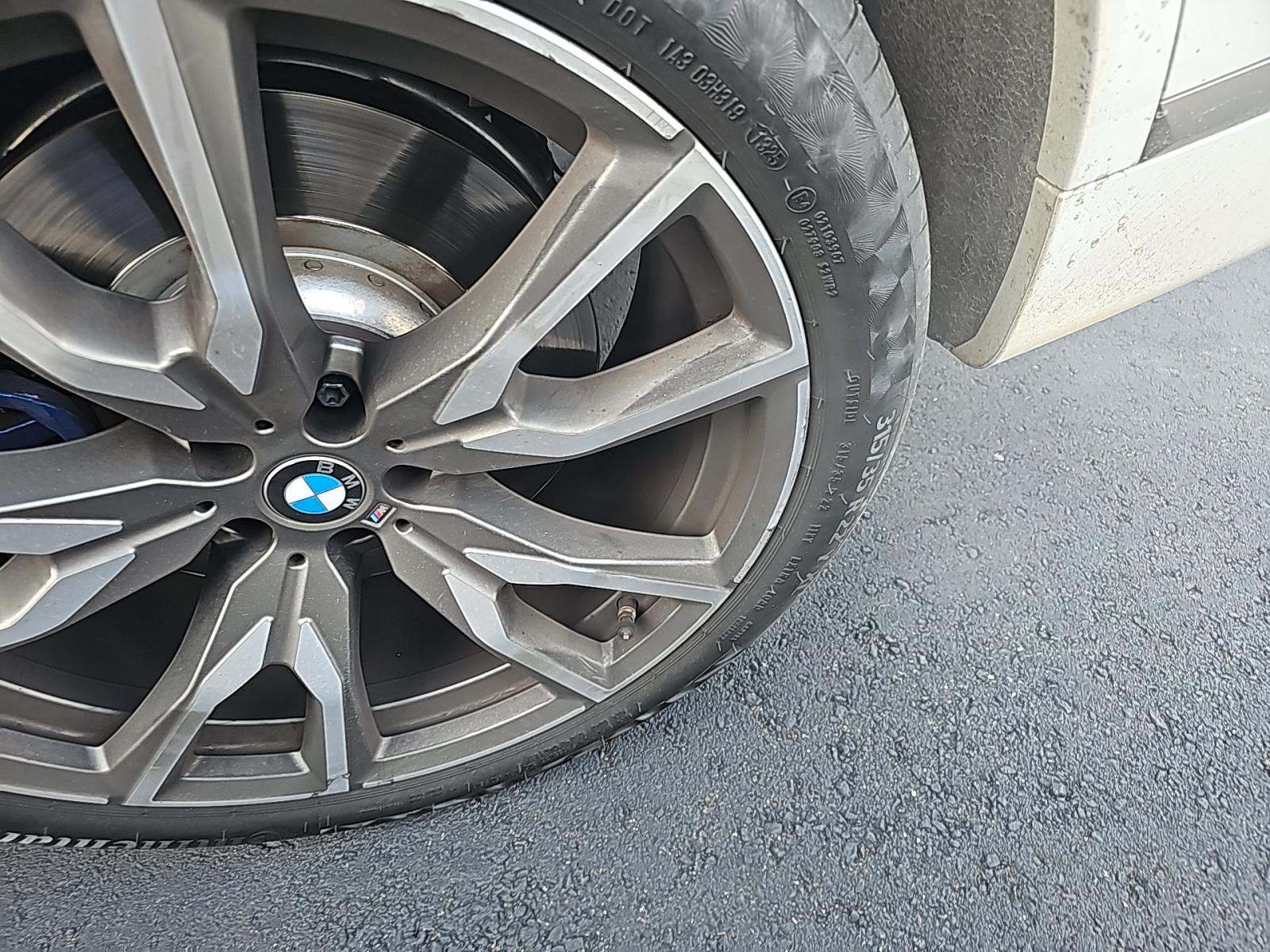 2022 BMW X7 M50i AWD