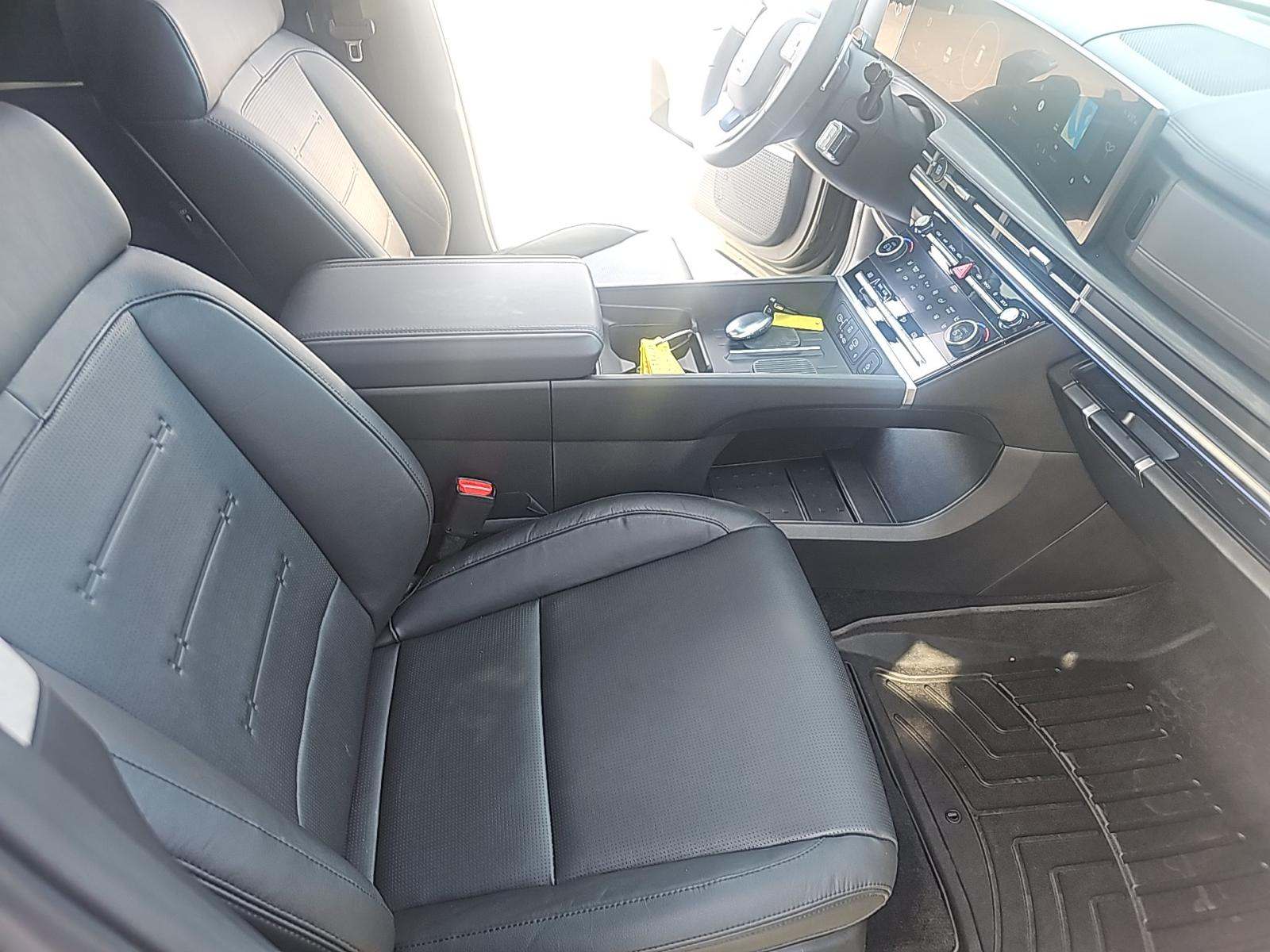 2025 Hyundai Santa Fe Hybrid Limited FWD