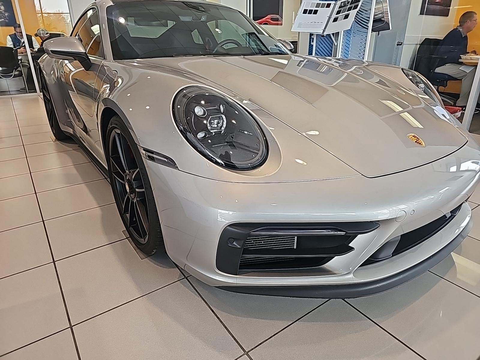 2022 Porsche 911 Carrera GTS RWD