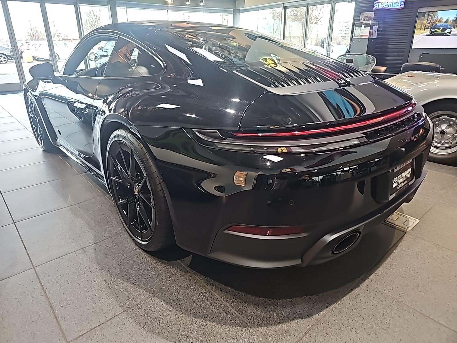 2025 Porsche 911 Carrera RWD
