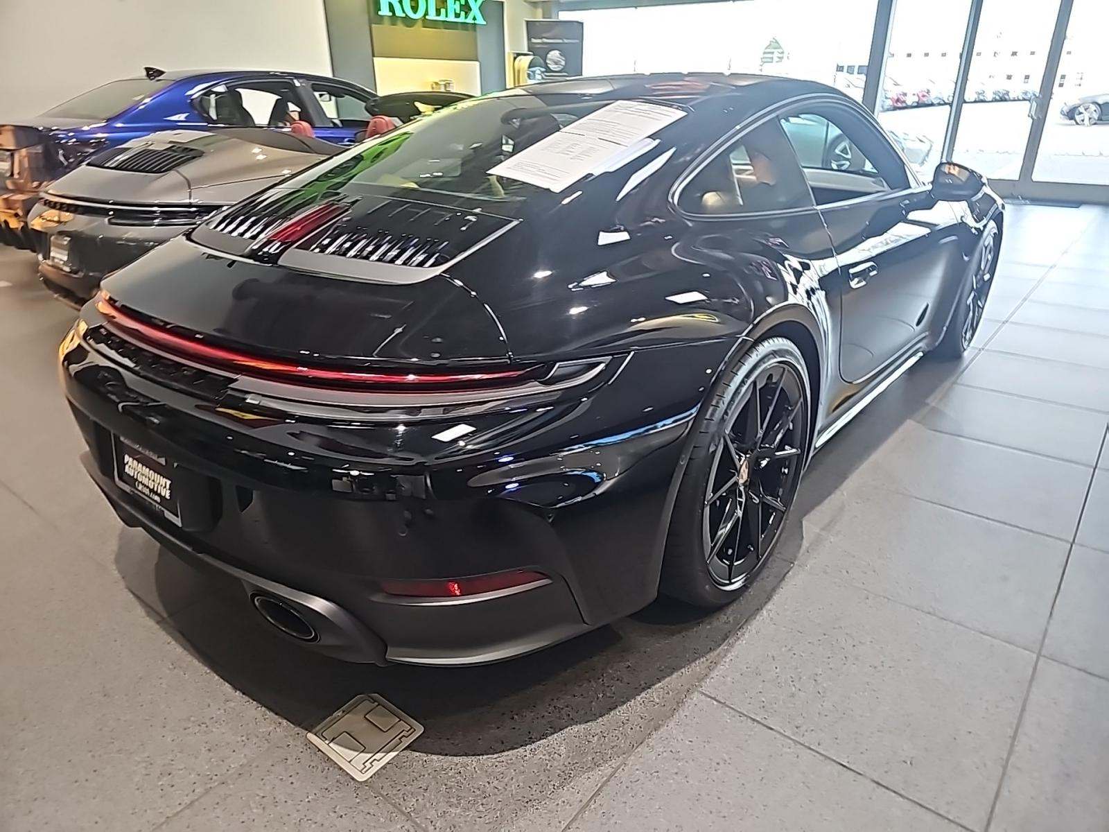 2025 Porsche 911 Carrera RWD