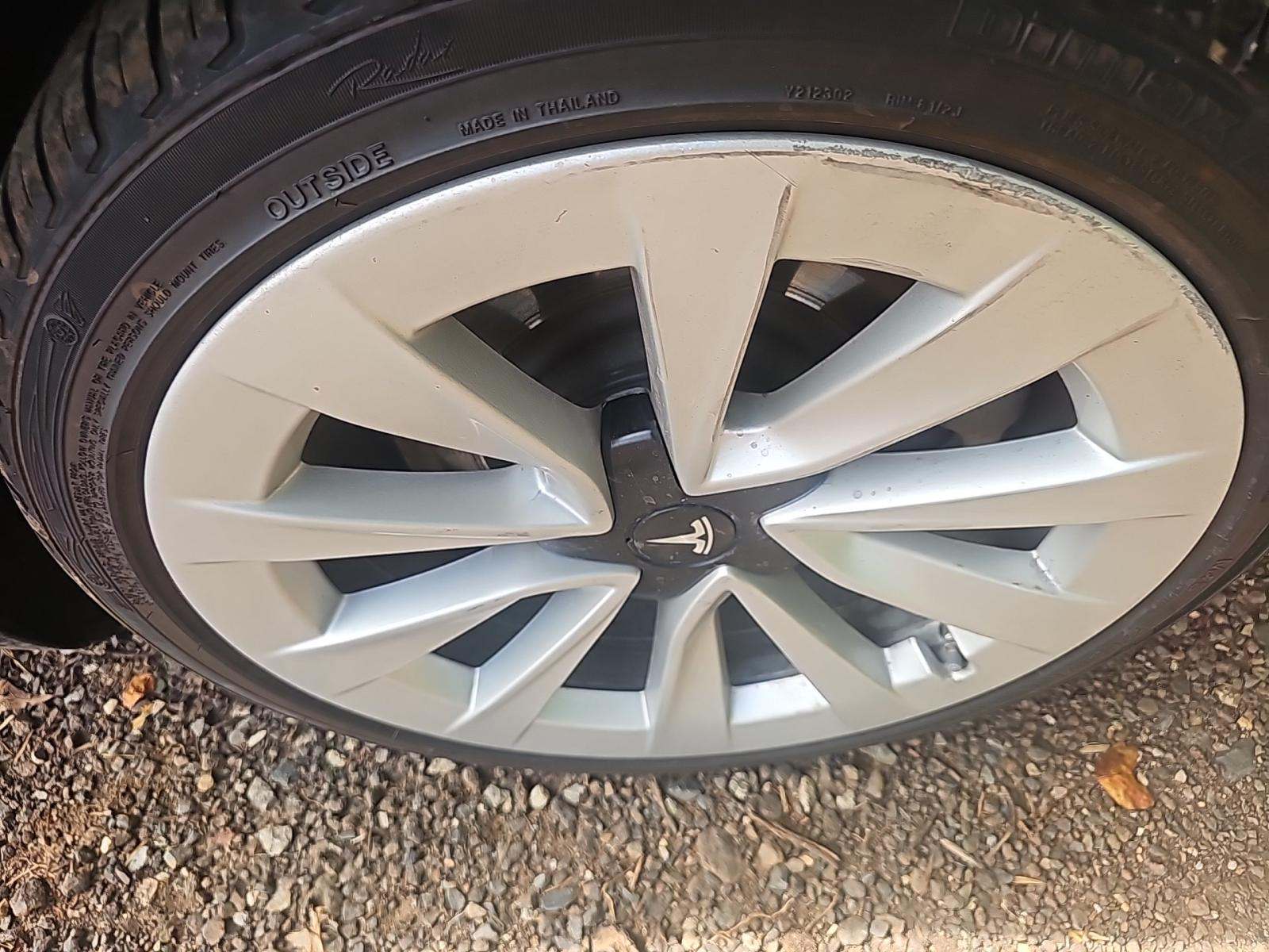 2022 Tesla Model 3 Standard Range RWD