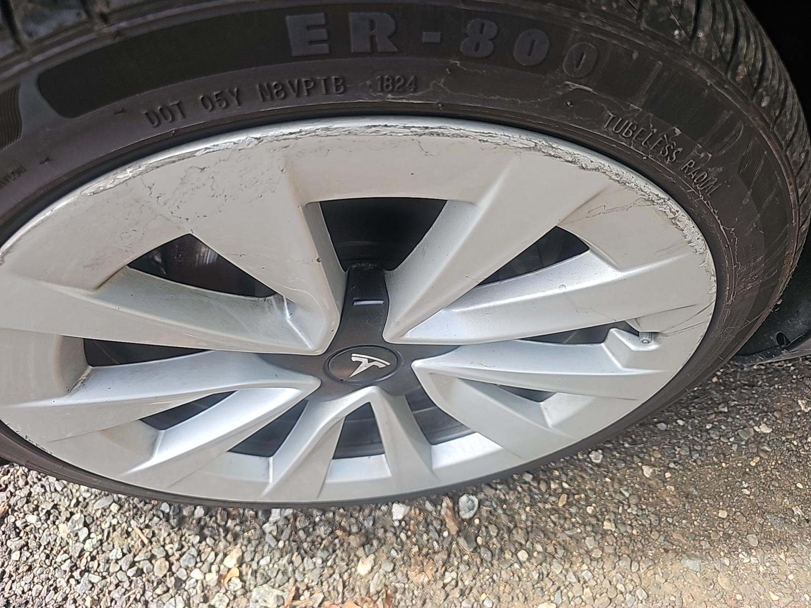 2022 Tesla Model 3 Standard Range RWD