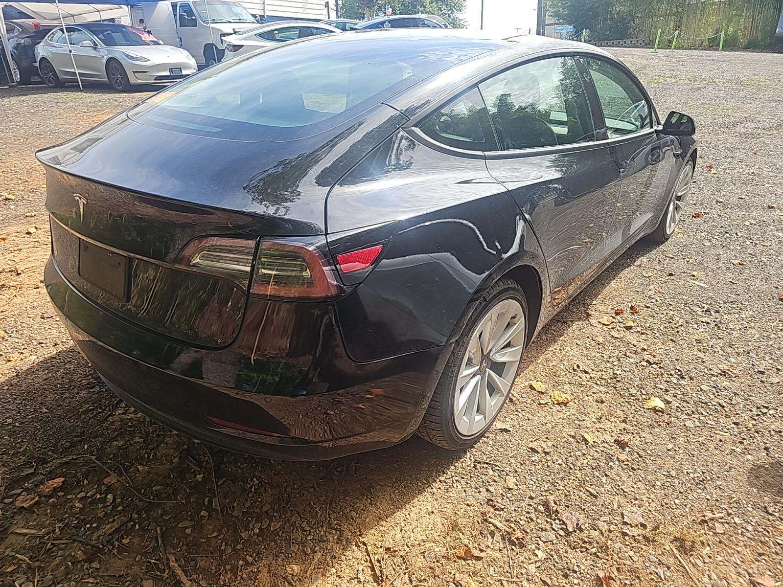 2022 Tesla Model 3 Standard Range RWD