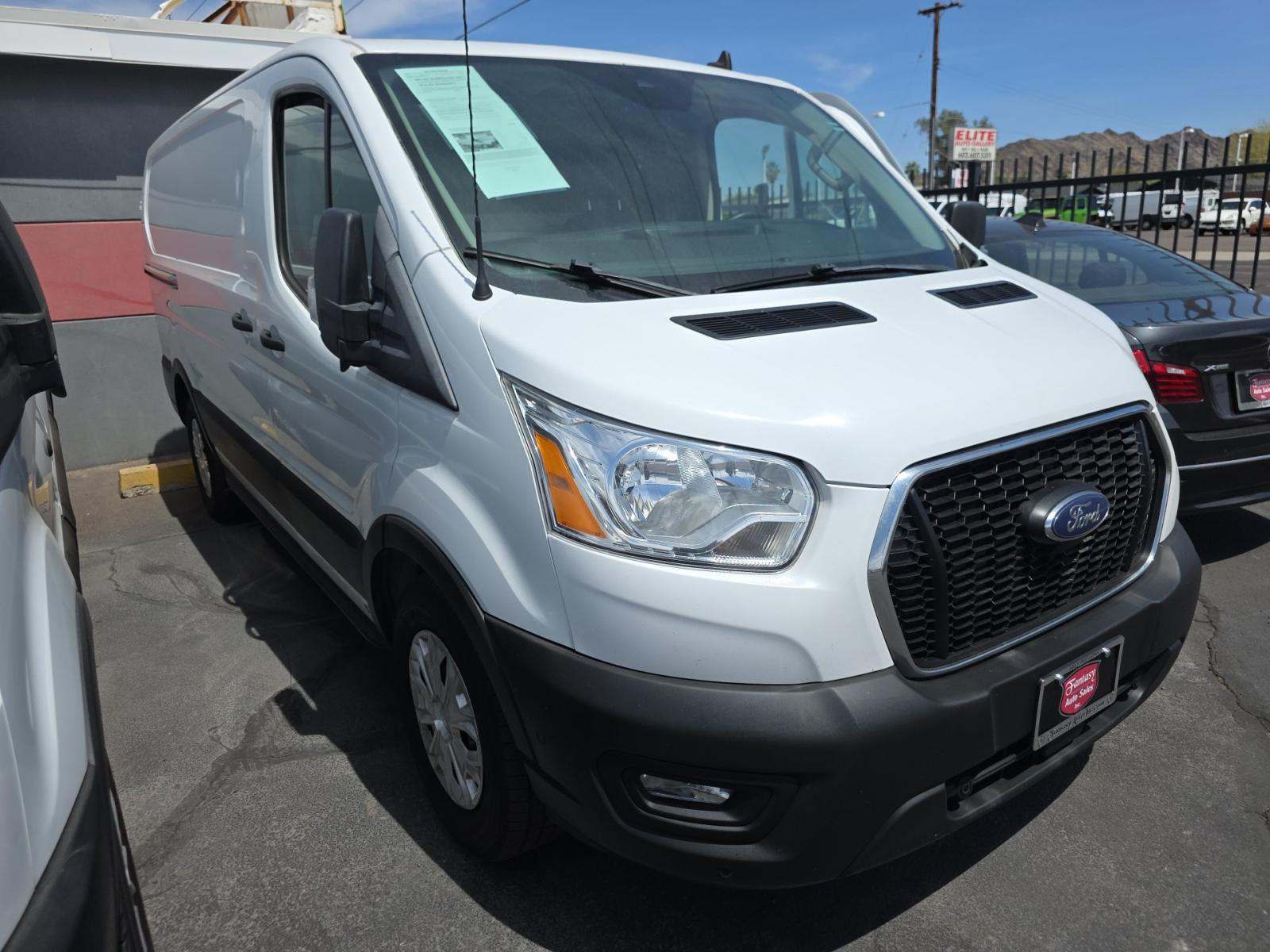 FORD TRANSIT 150 - 4