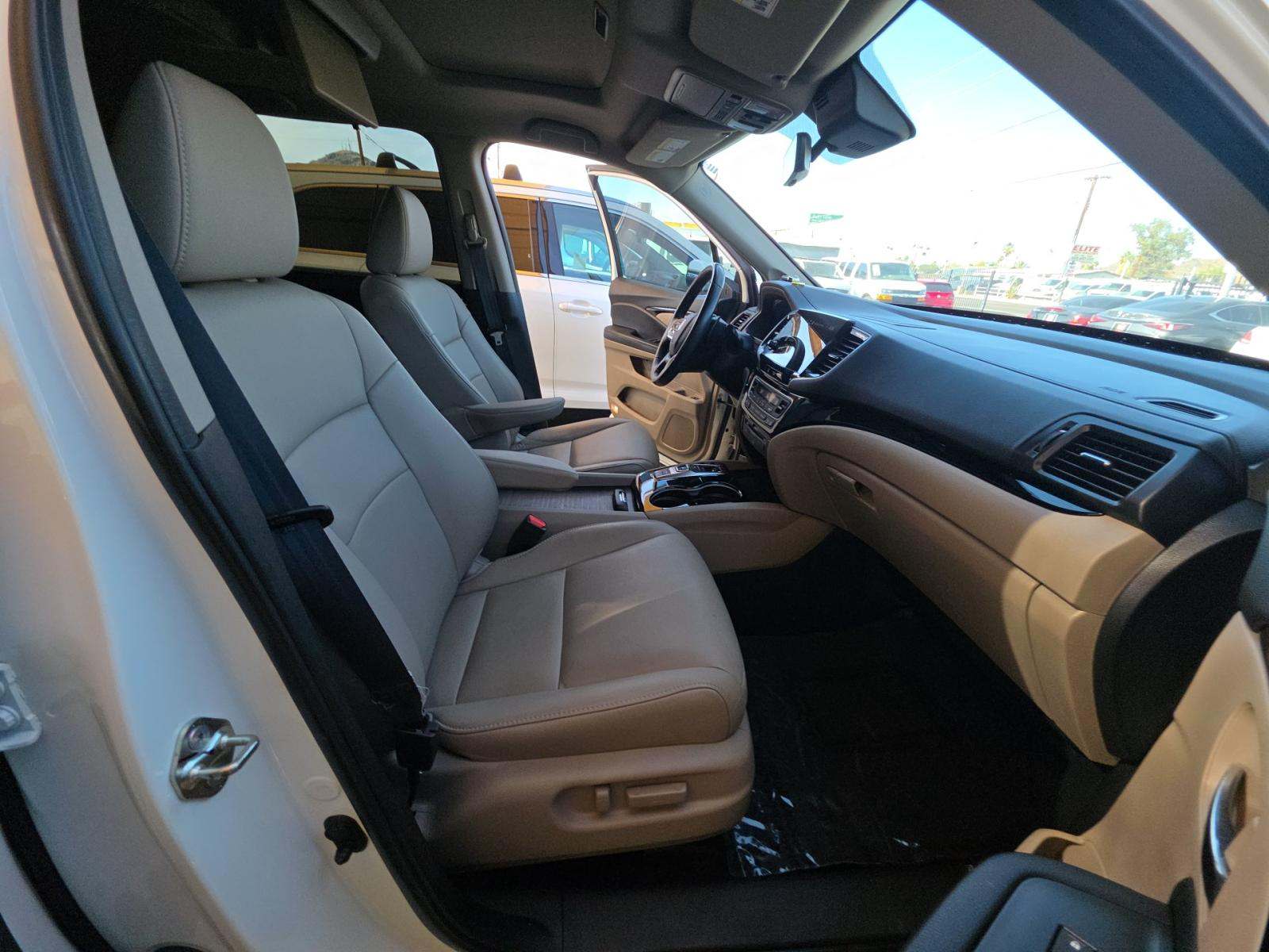 2019 Honda Pilot Touring FWD
