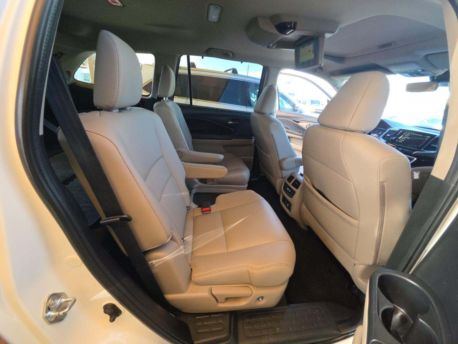 2019 Honda Pilot Touring FWD