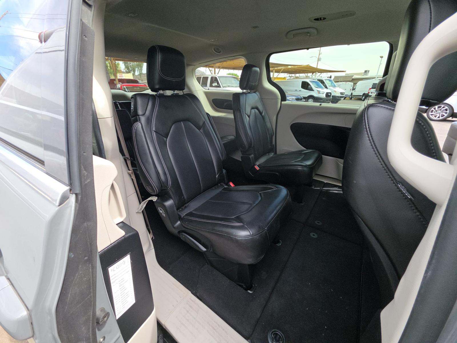 2023 Chrysler Pacifica Touring L FWD