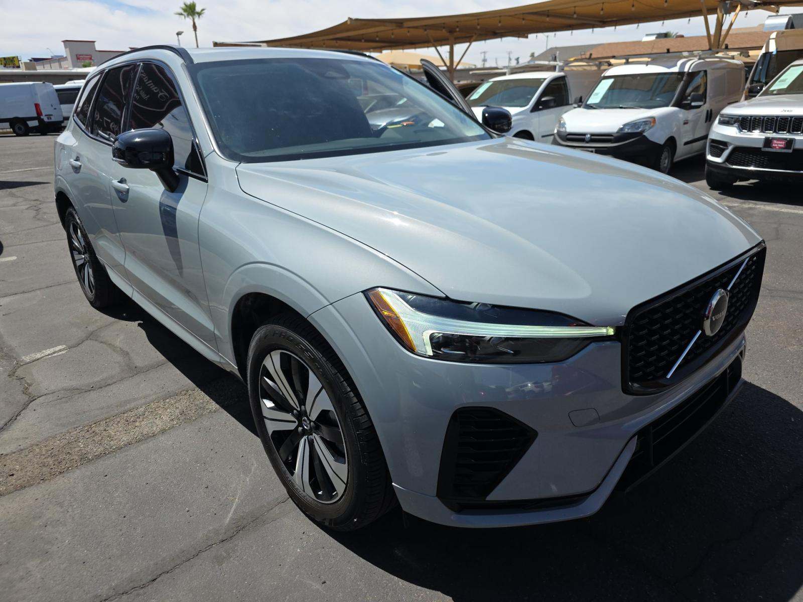 2024 Volvo XC60 Recharge T8 Core AWD