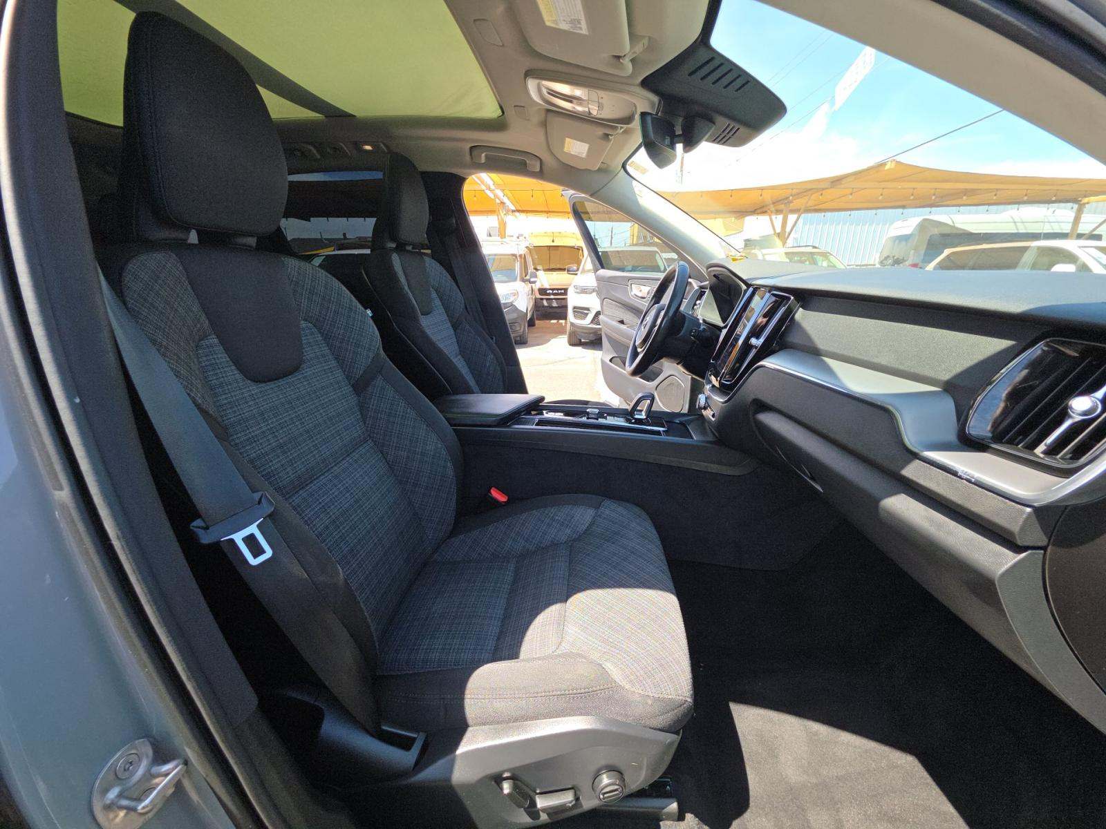 2024 Volvo XC60 Recharge T8 Core AWD