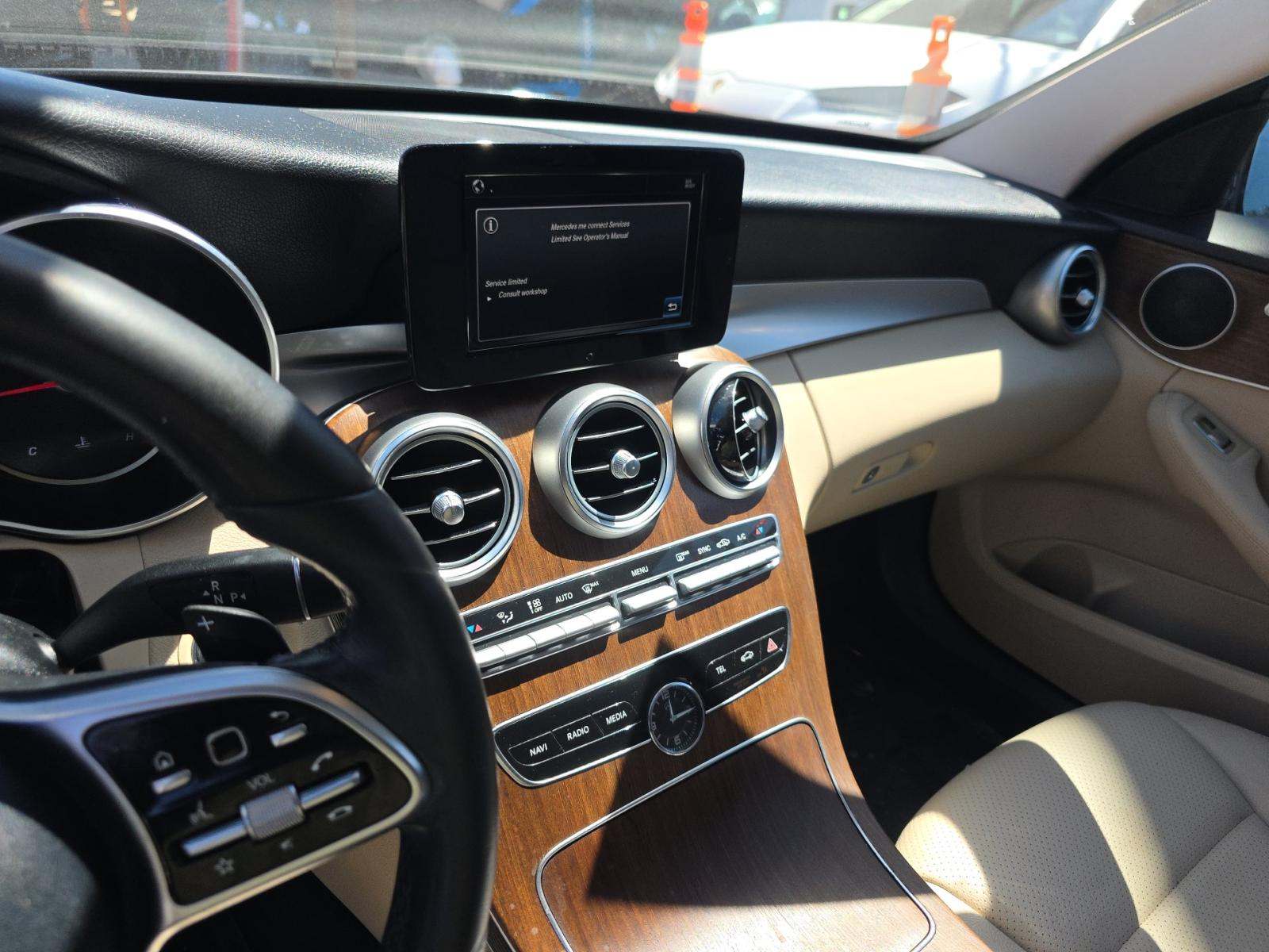 MERCEDES-BENZ C-CLASS - 10