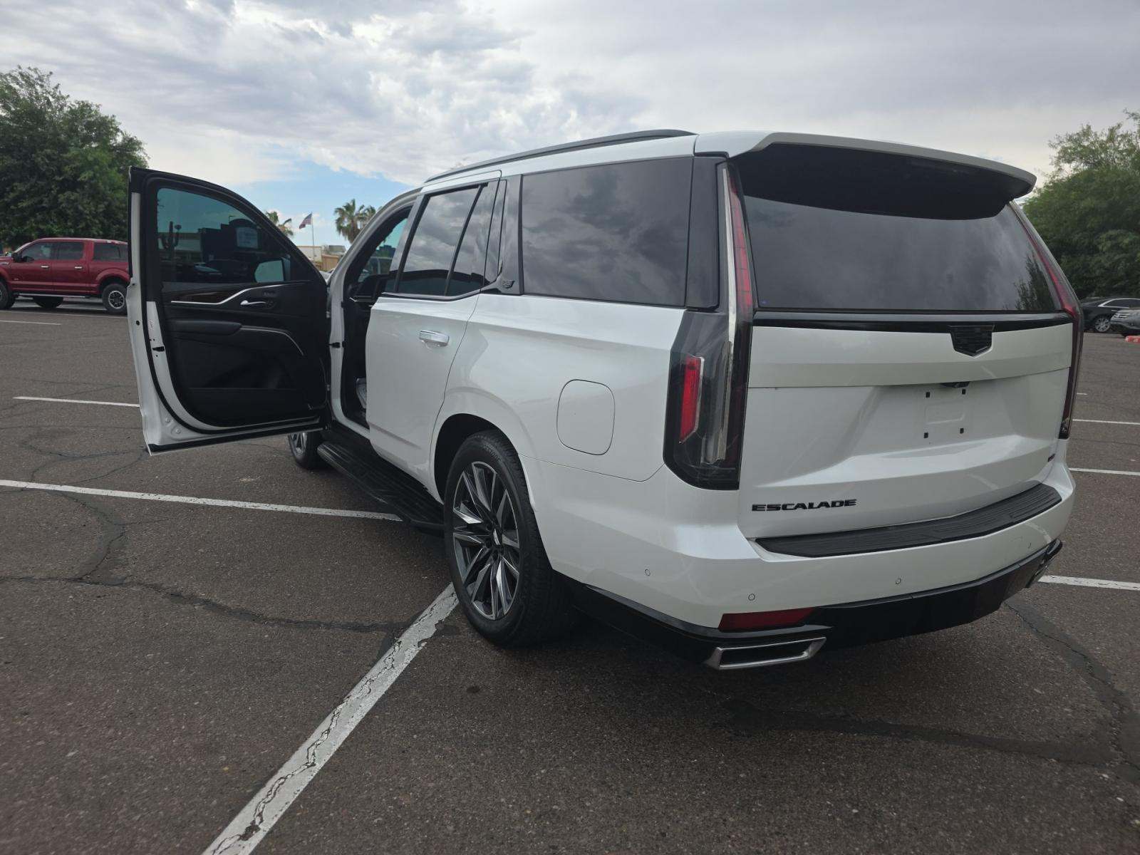 2023 Cadillac Escalade Premium Luxury AWD