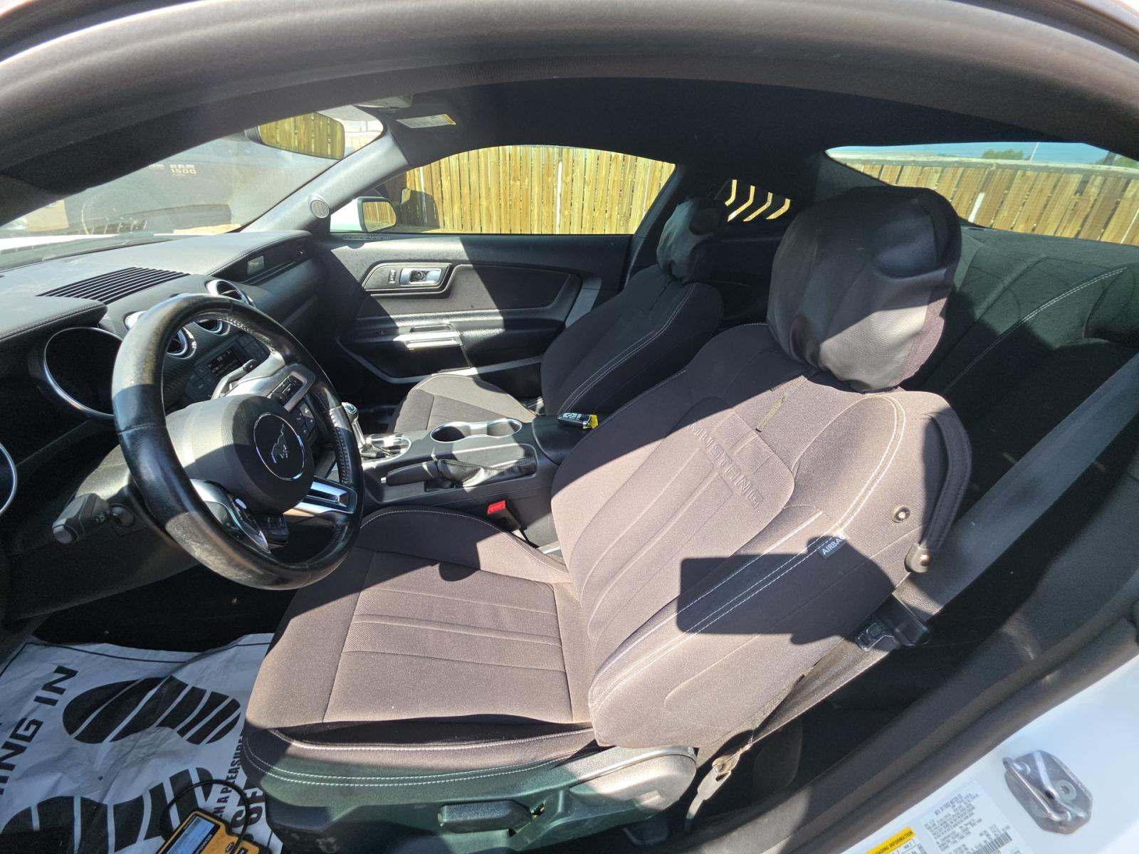 2022 Ford Mustang EcoBoost RWD