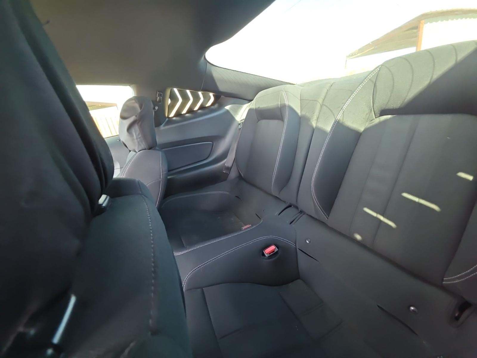 2022 Ford Mustang EcoBoost RWD