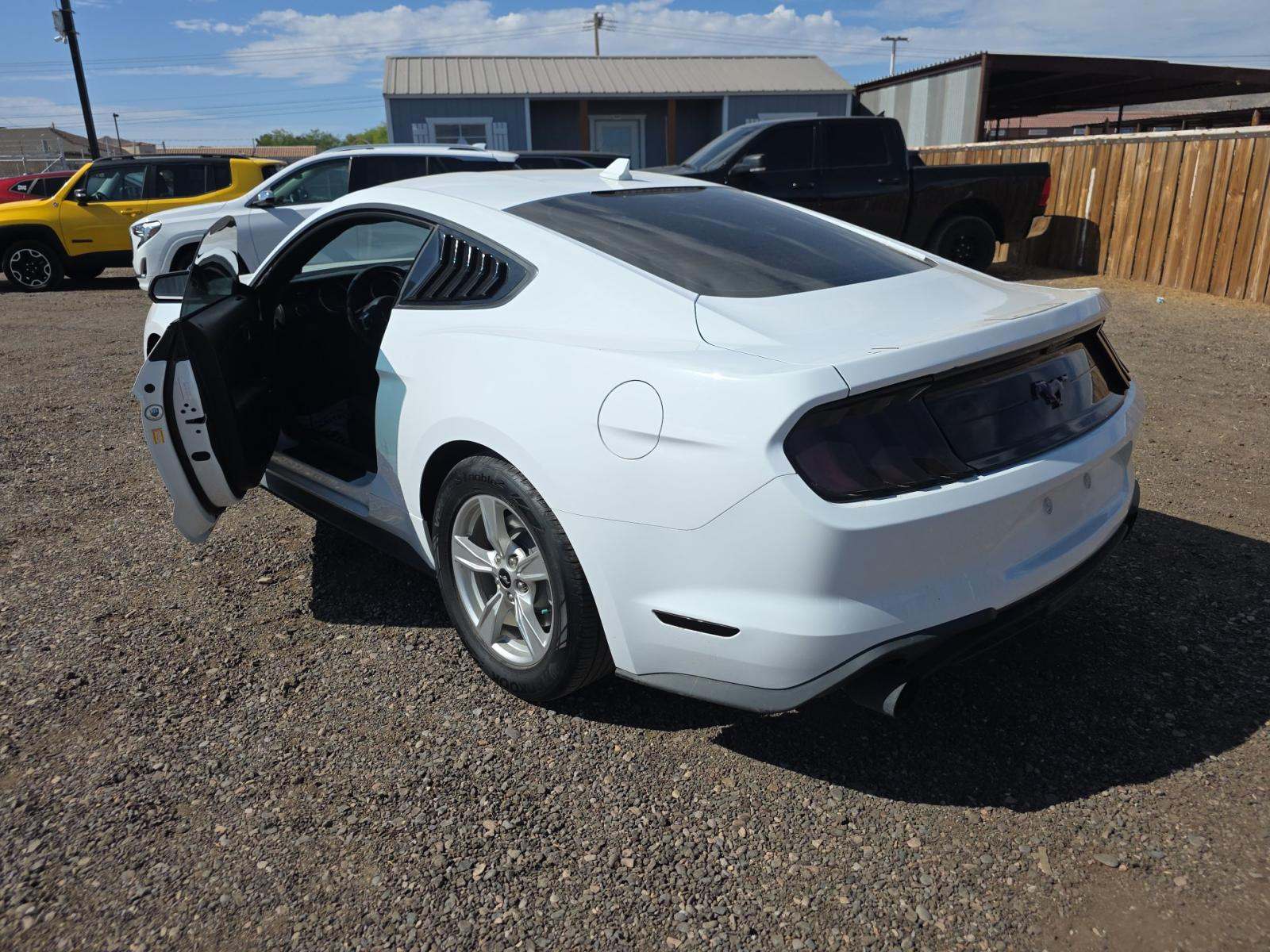 2022 Ford Mustang EcoBoost RWD