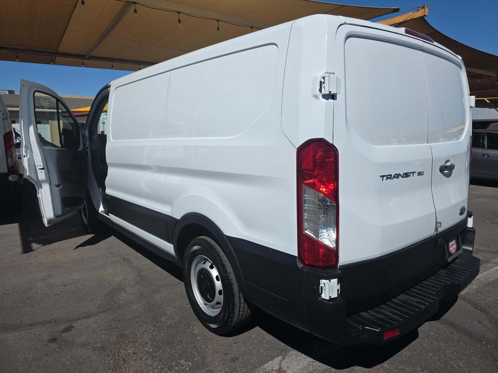 FORD TRANSIT 150 - 2