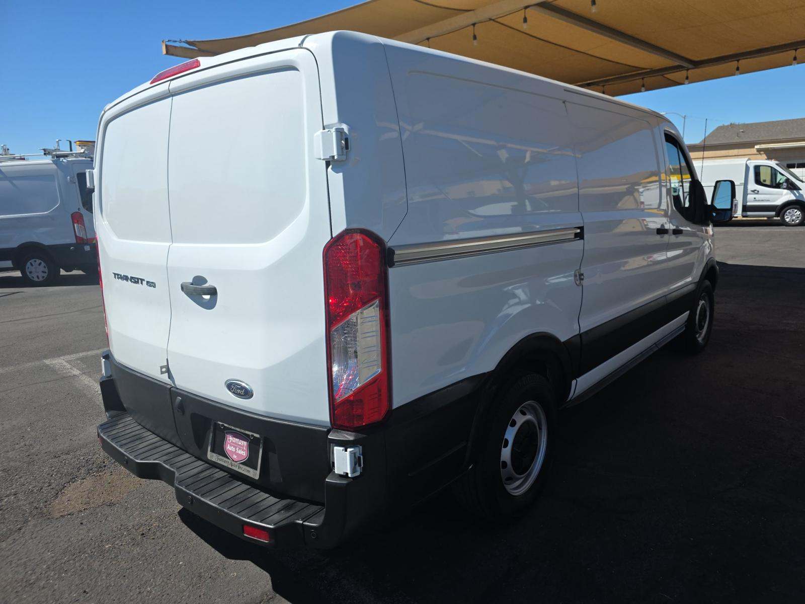FORD TRANSIT 150 - 3