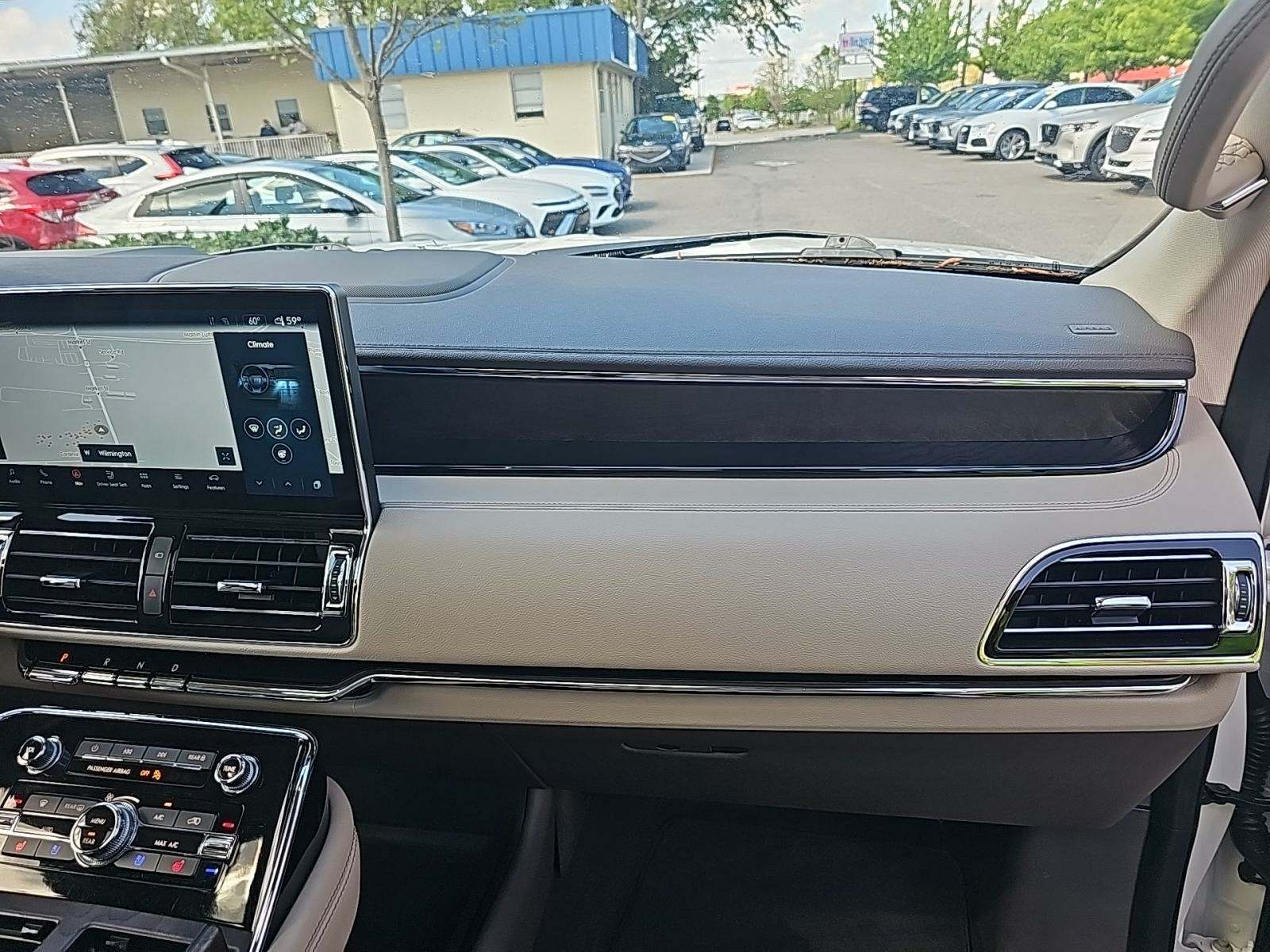 2022 Lincoln Navigator L Reserve AWD