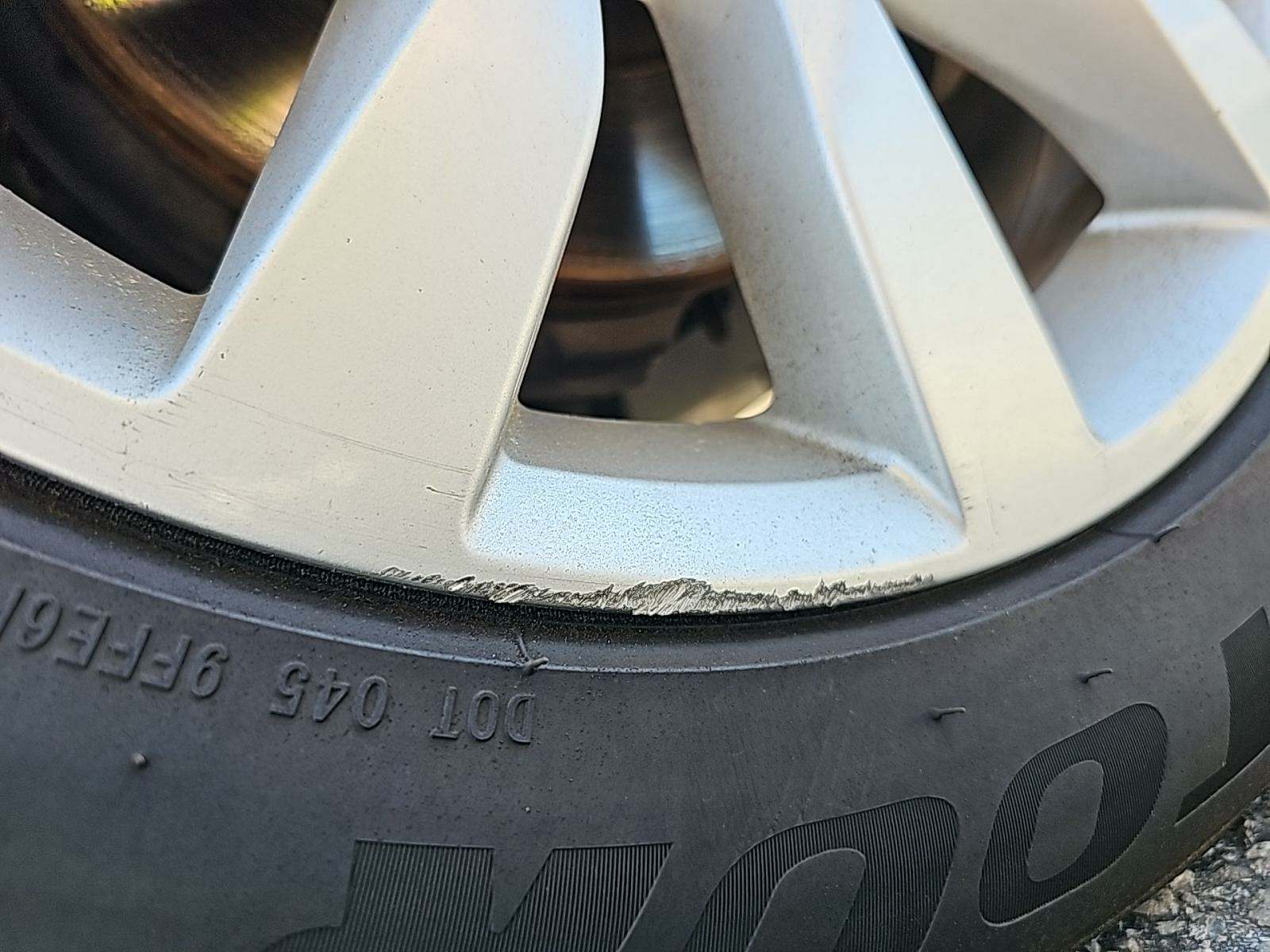 2017 Volkswagen Beetle 1.8T S FWD