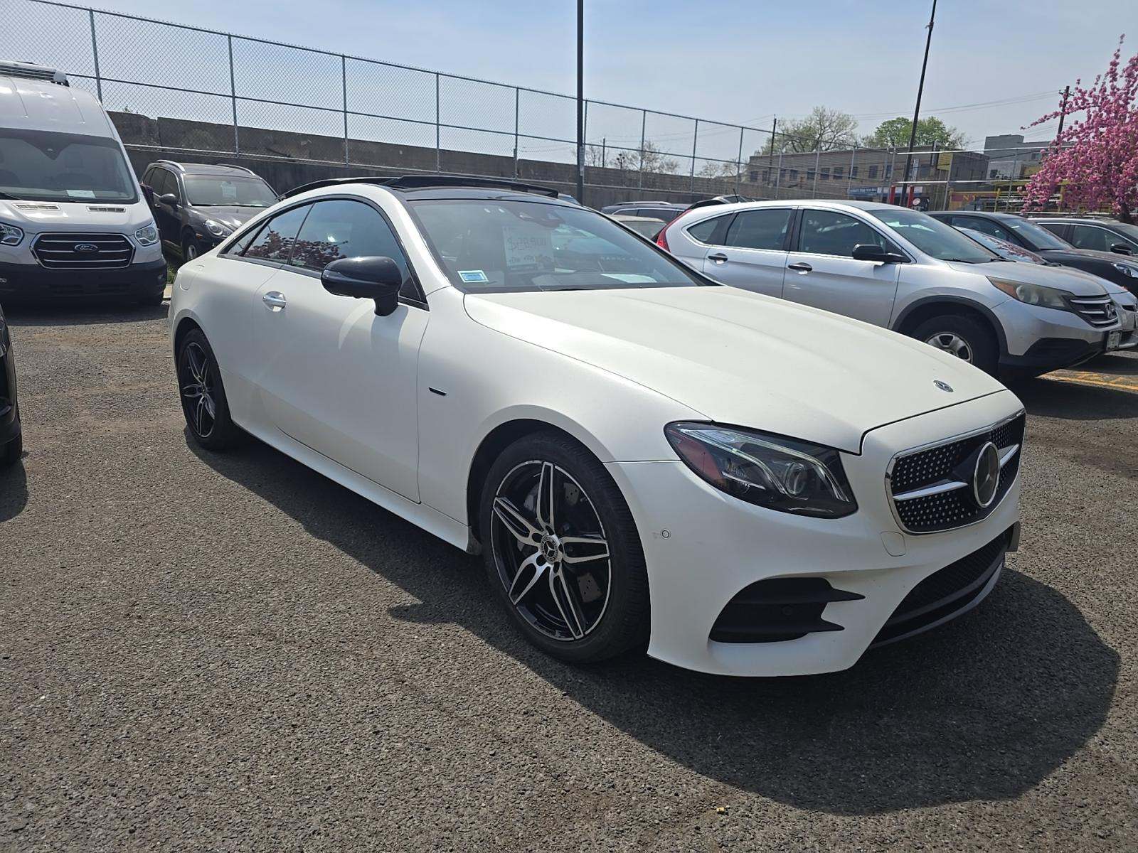 MERCEDES-BENZ E-CLASS - 4