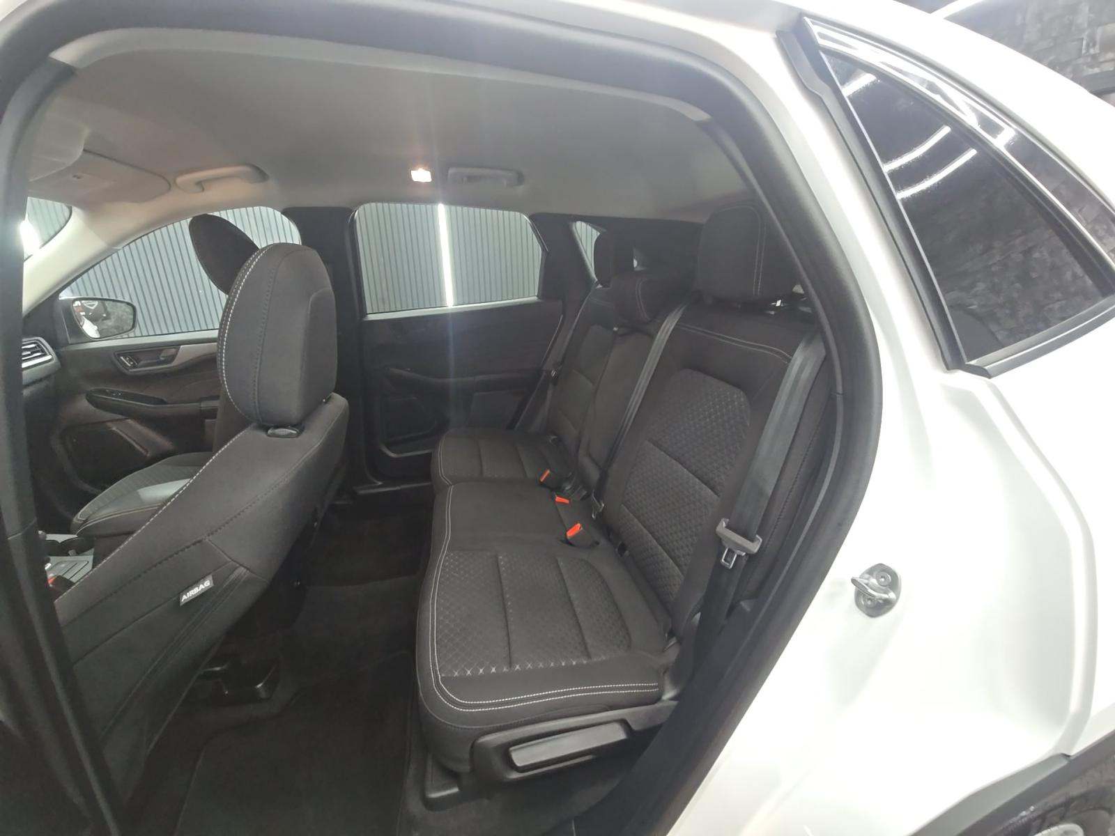 FORD ESCAPE - 9