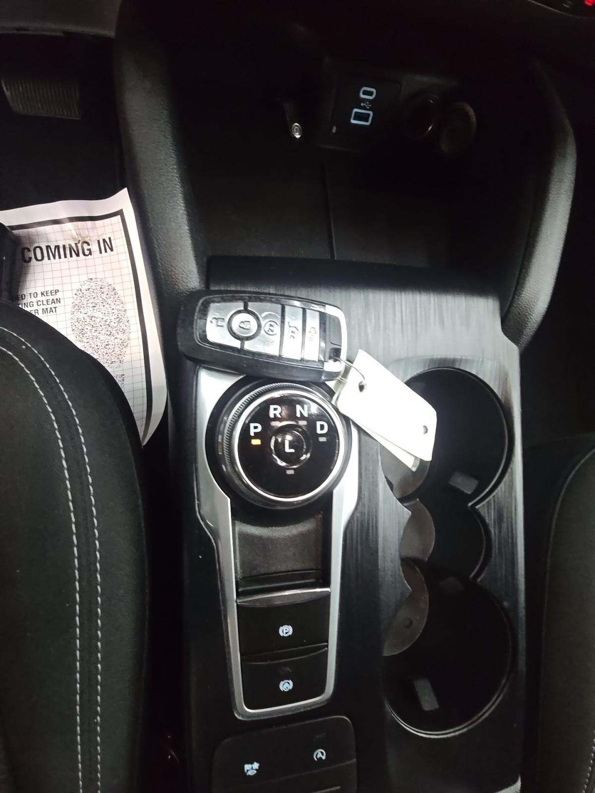 FORD ESCAPE - 4