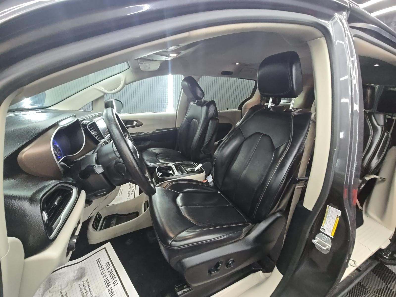 CHRYSLER VOYAGER - 2