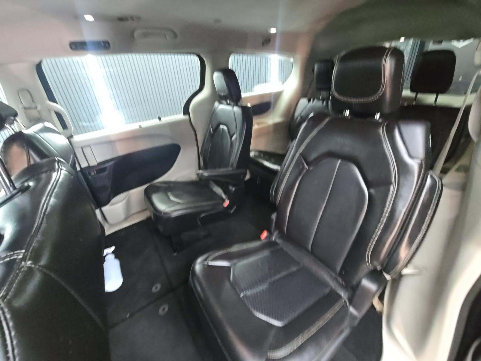 CHRYSLER VOYAGER - 9