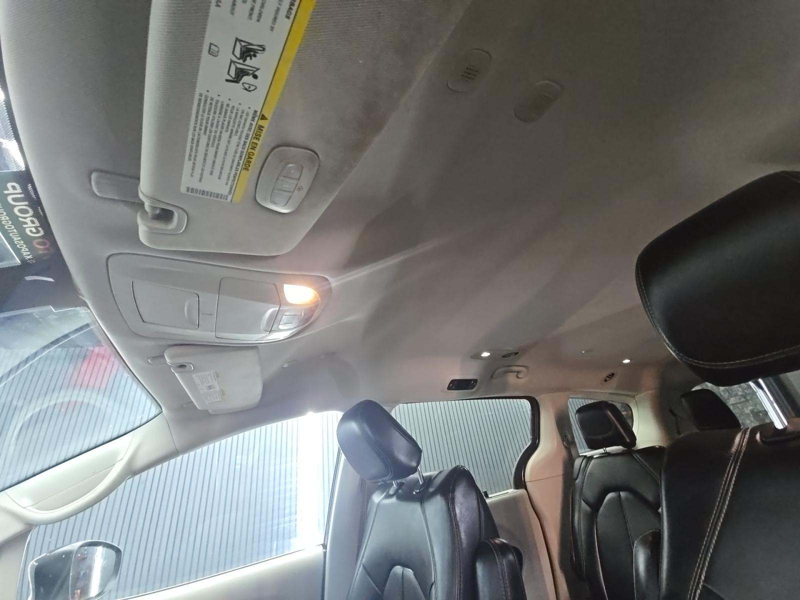 CHRYSLER VOYAGER - 7