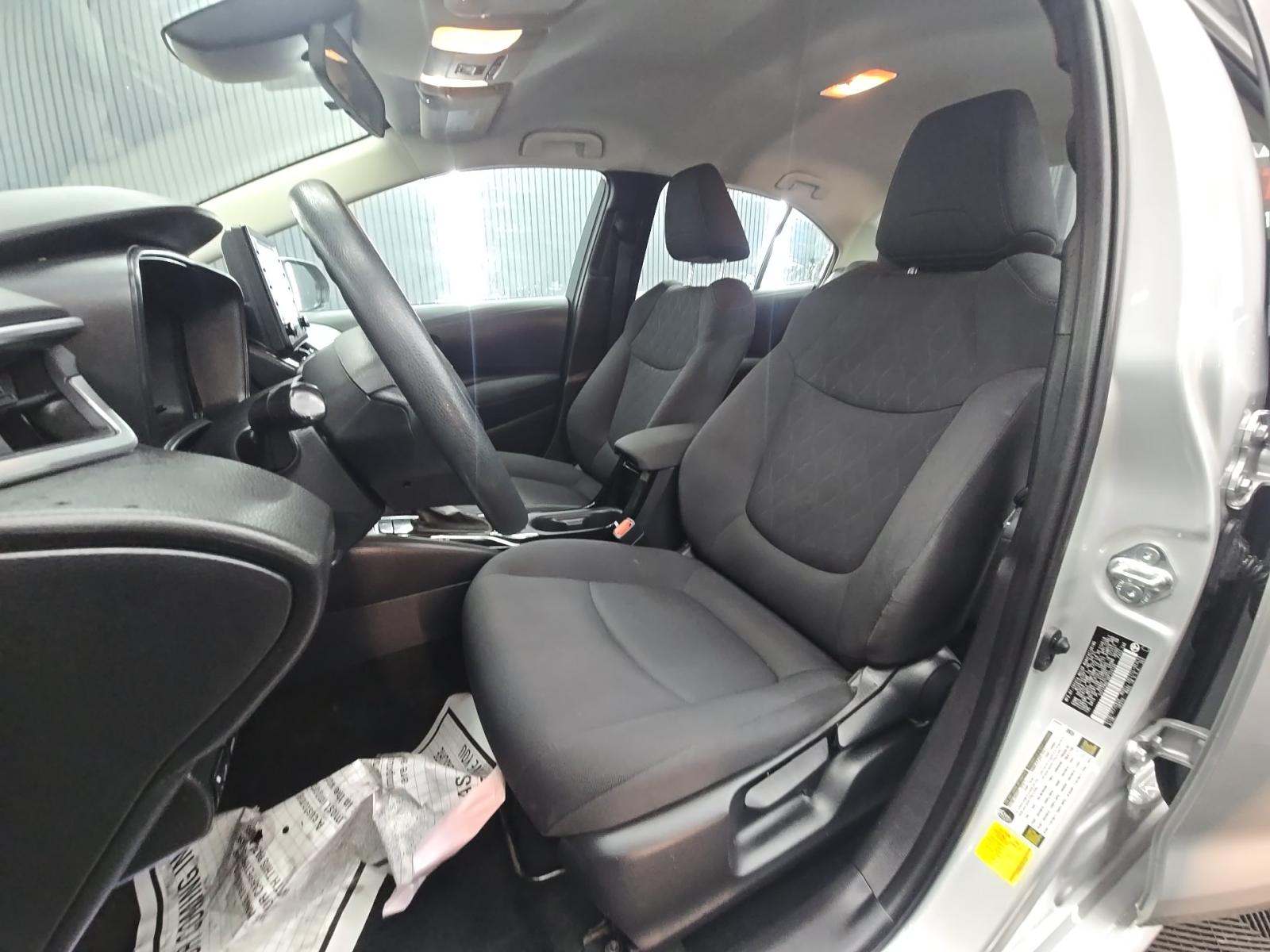 2022 Toyota Corolla LE FWD