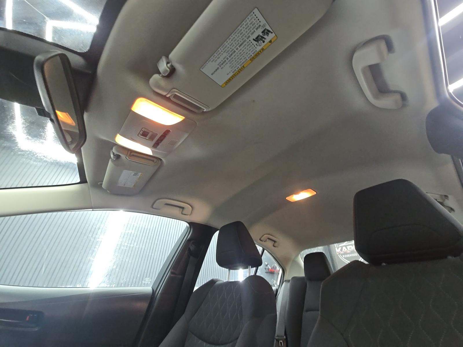 2022 Toyota Corolla LE FWD